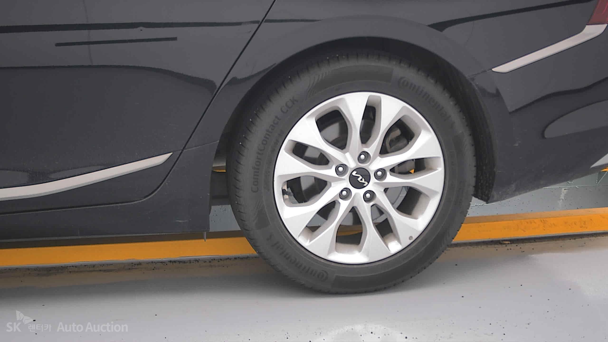 2022 - kia k8