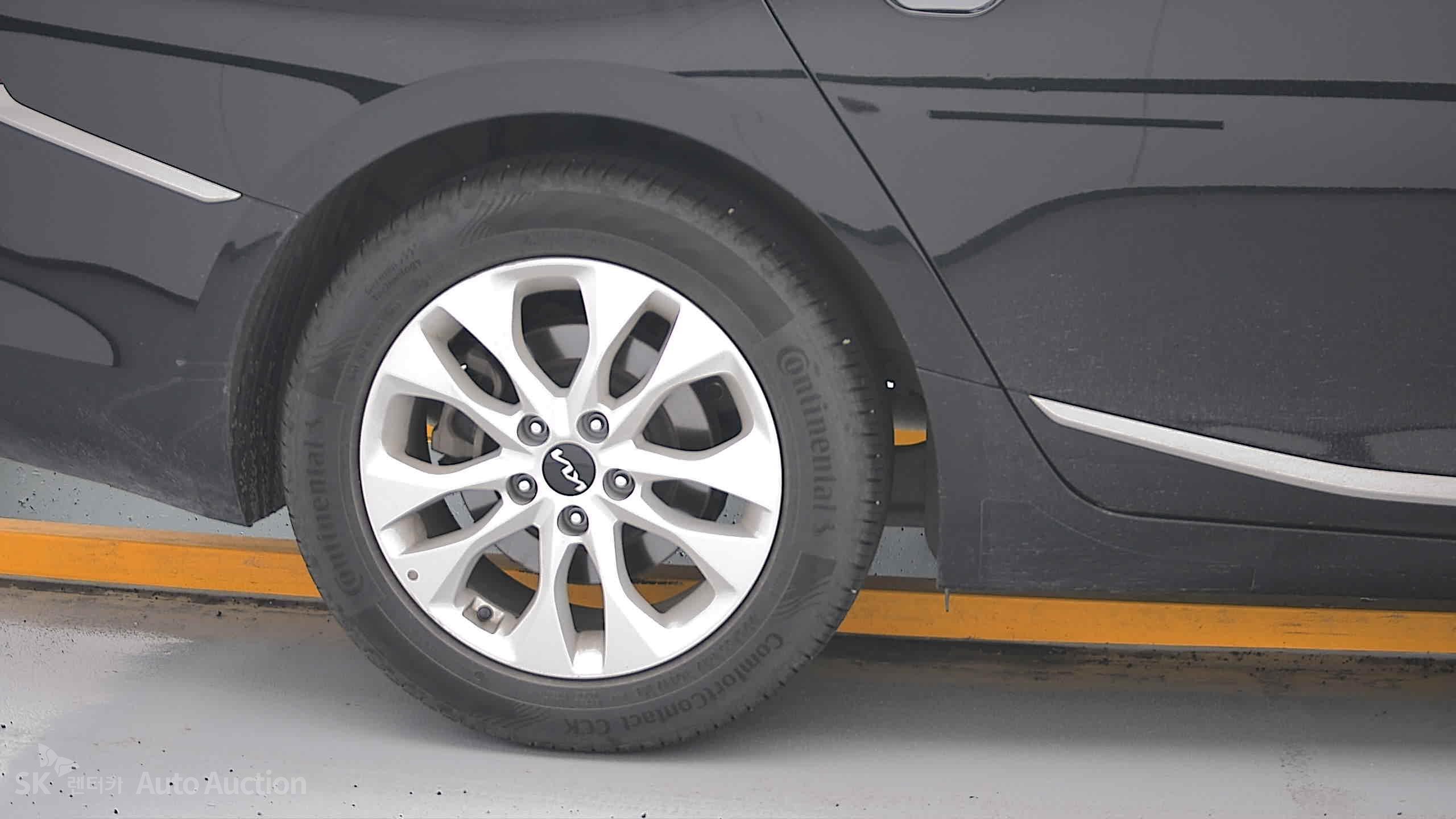 2022 - kia k8