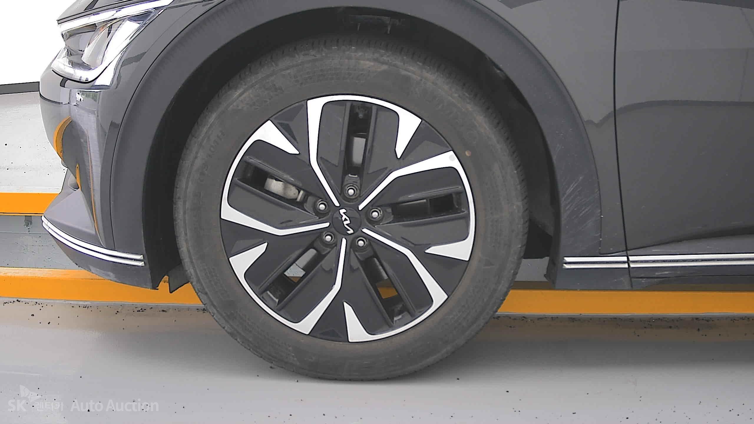 2022 - kia ev6
