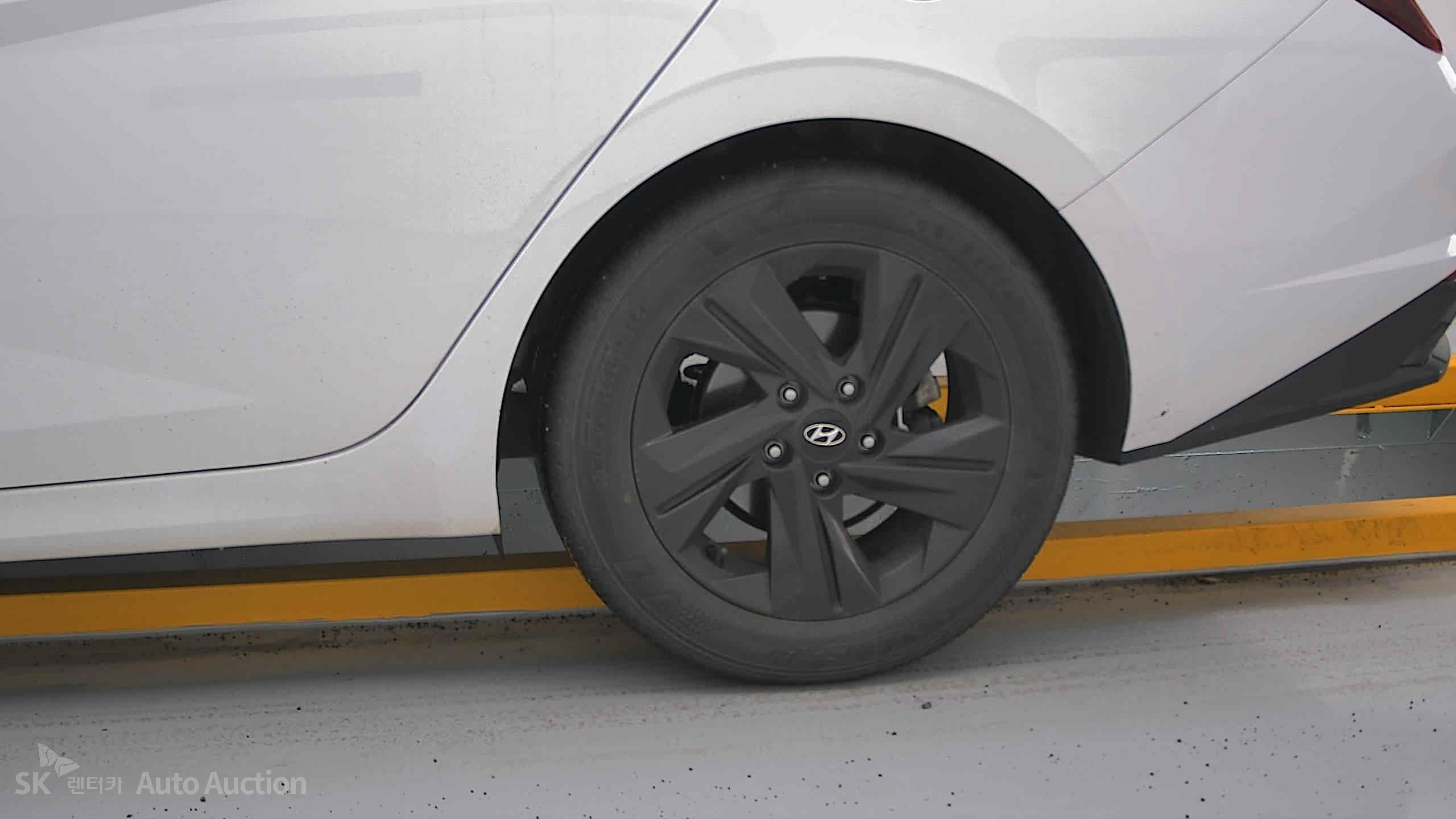 2023 - hyundai avante