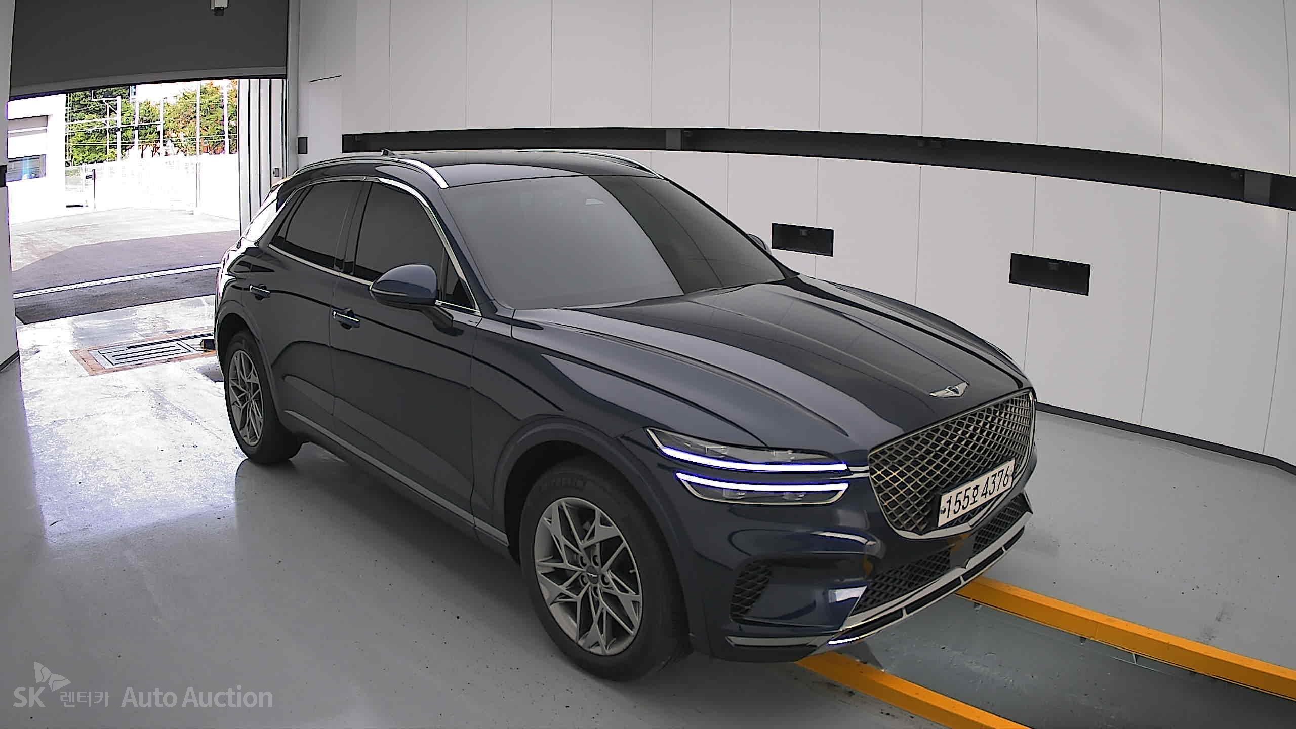 2021 - genesis gv70