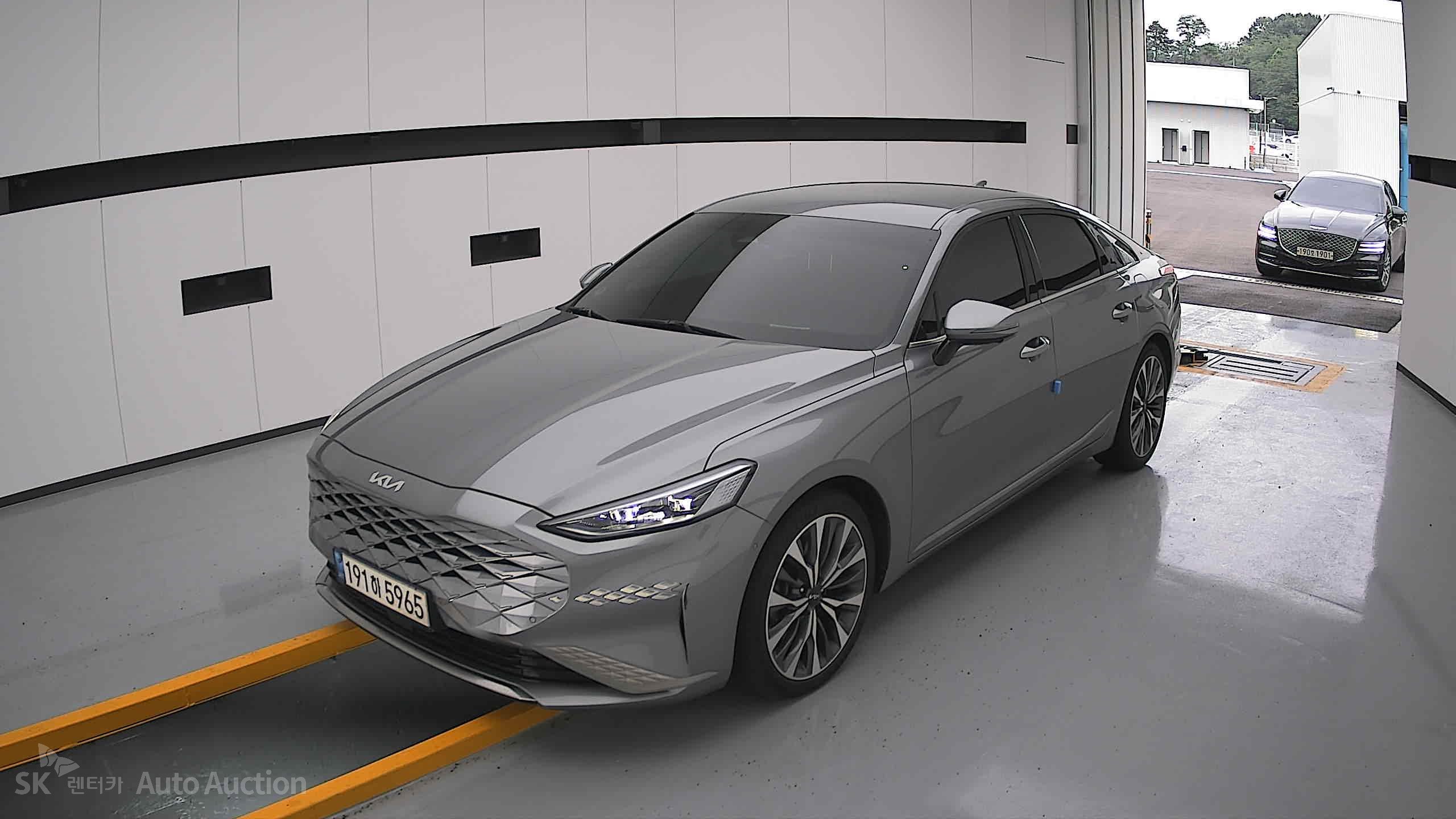 2023 - kia k8