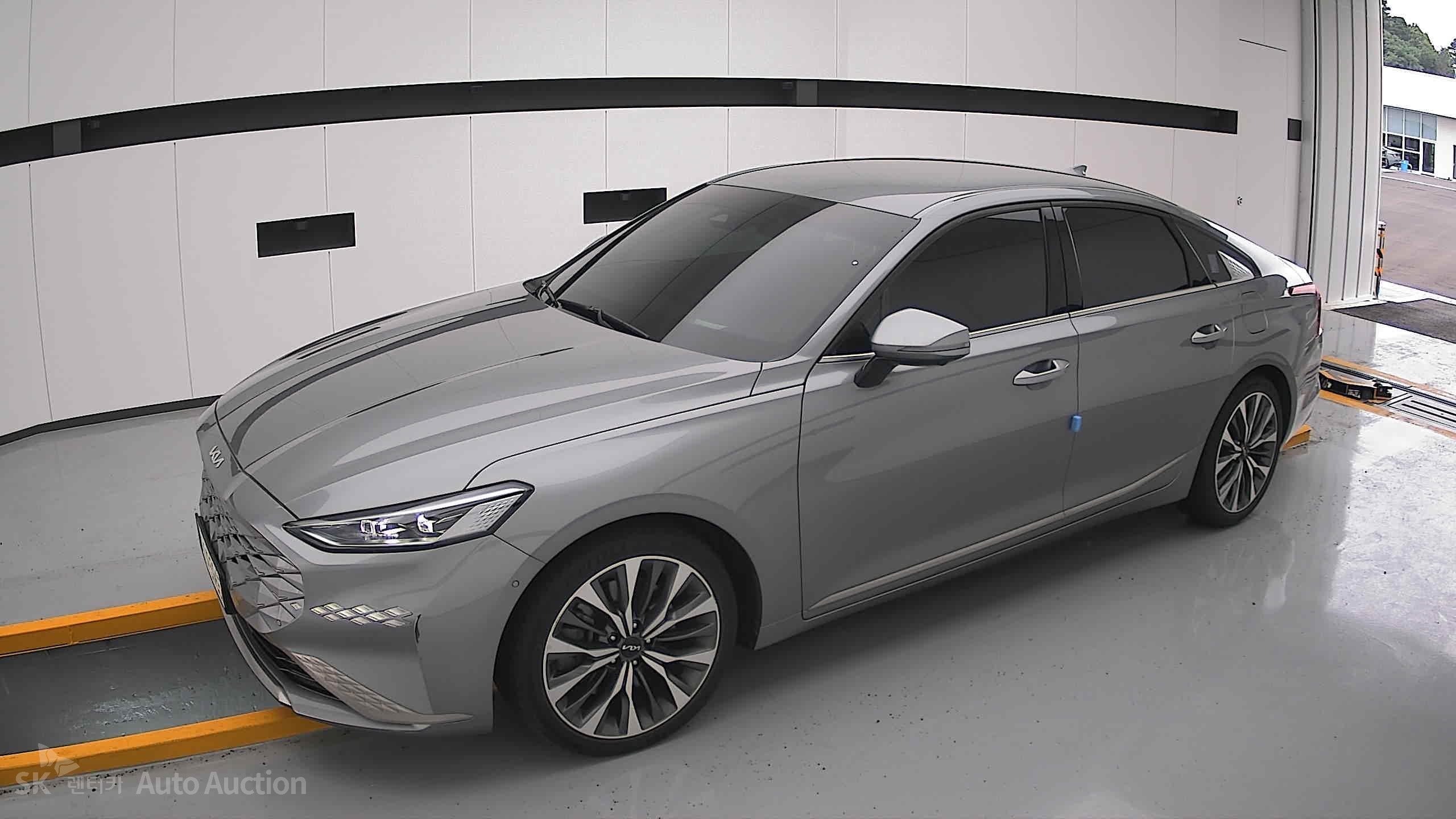 2023 - kia k8