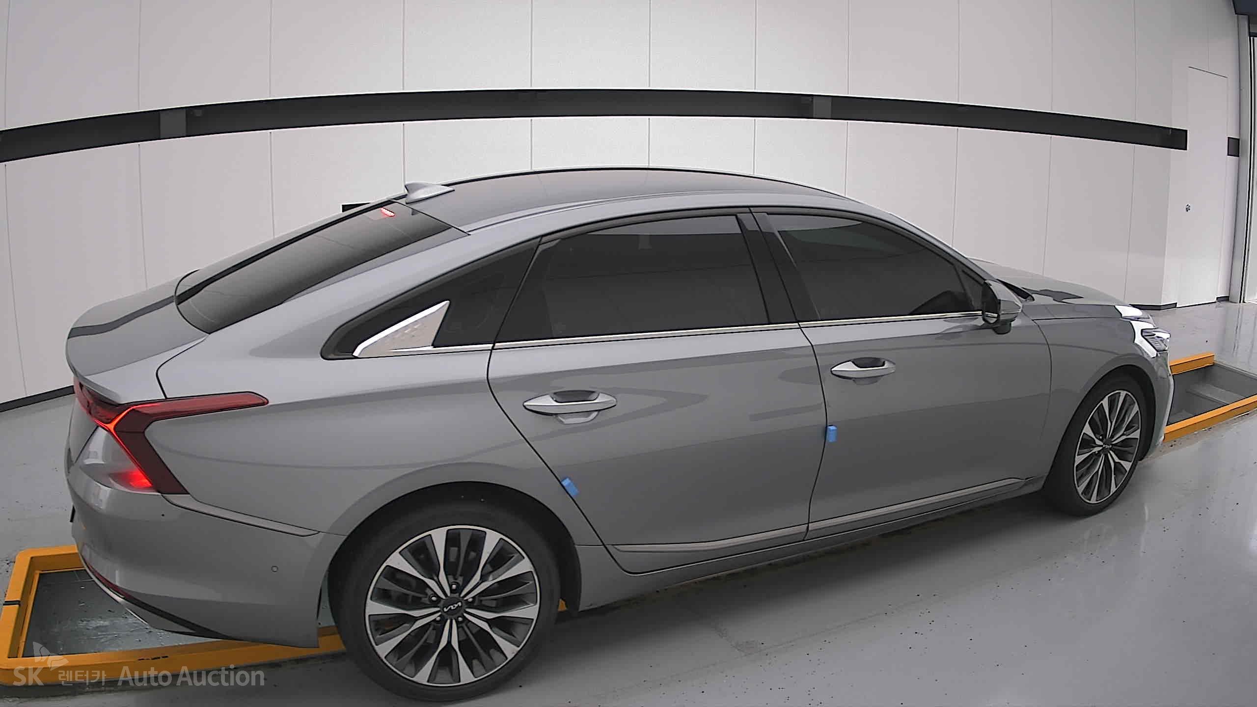 2023 - kia k8