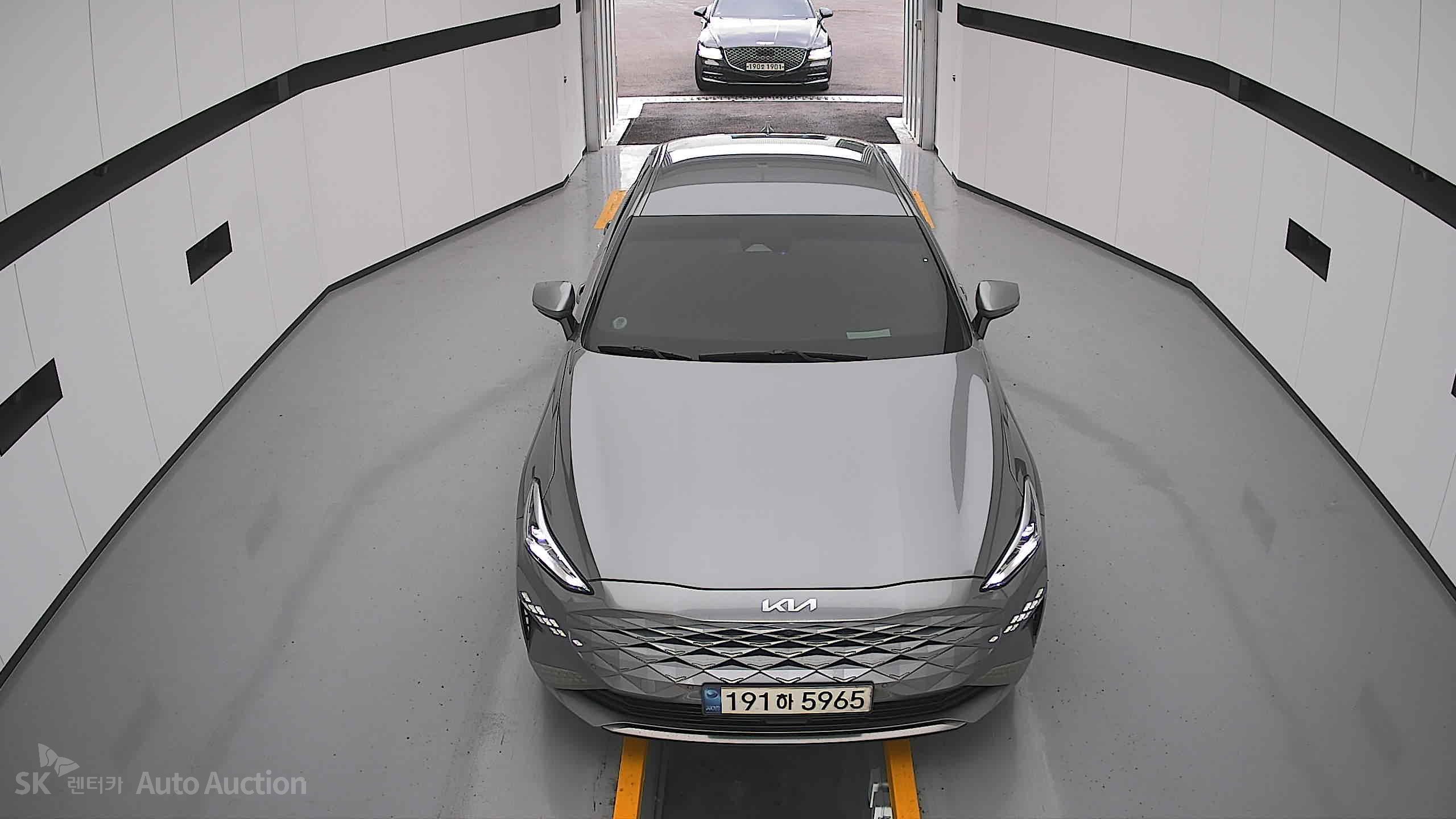 2023 - kia k8