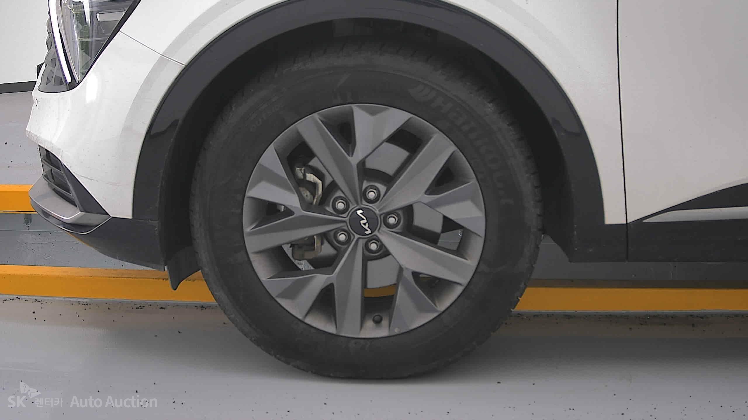 2023 - kia sportage
