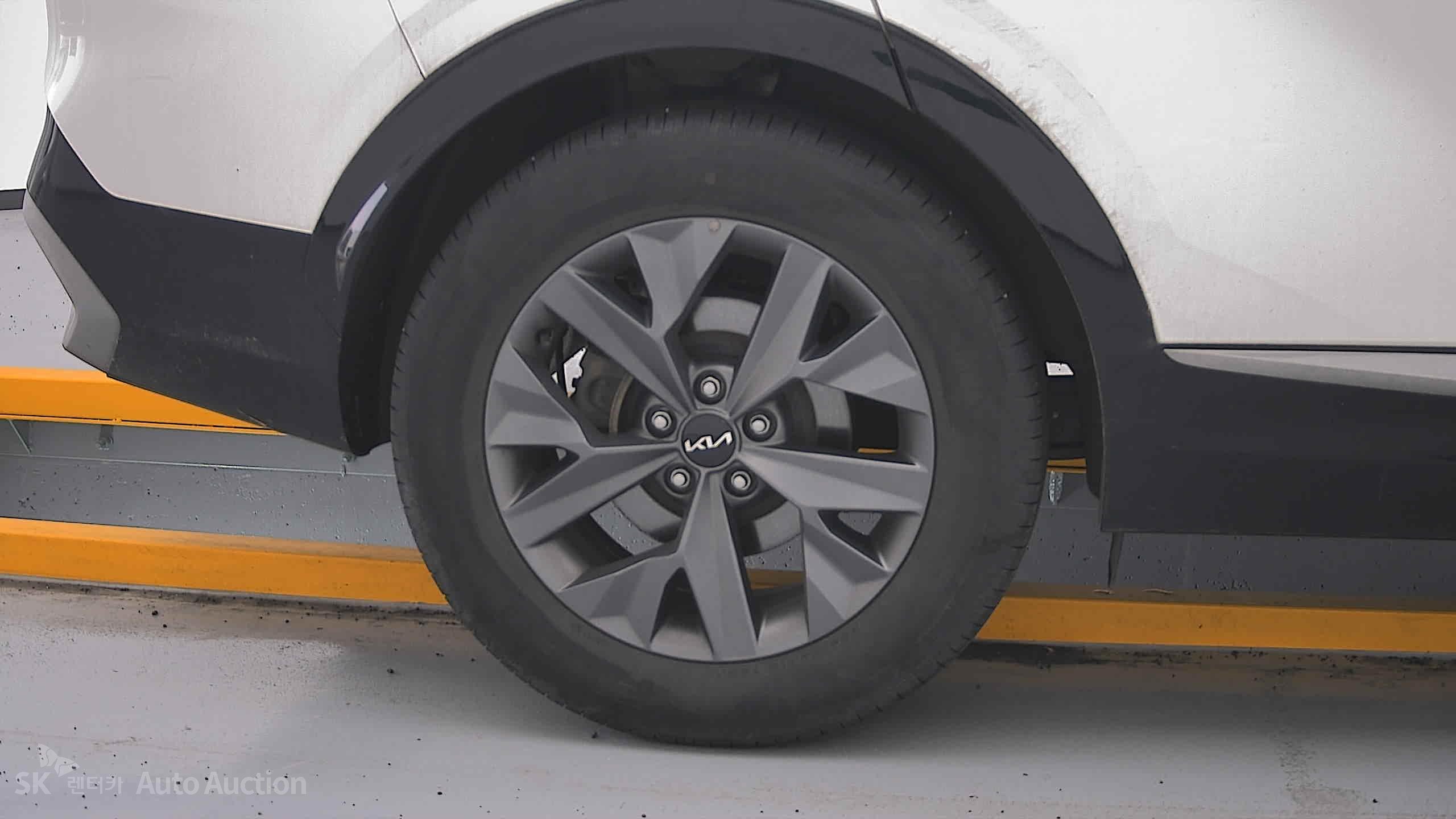 2023 - kia sportage