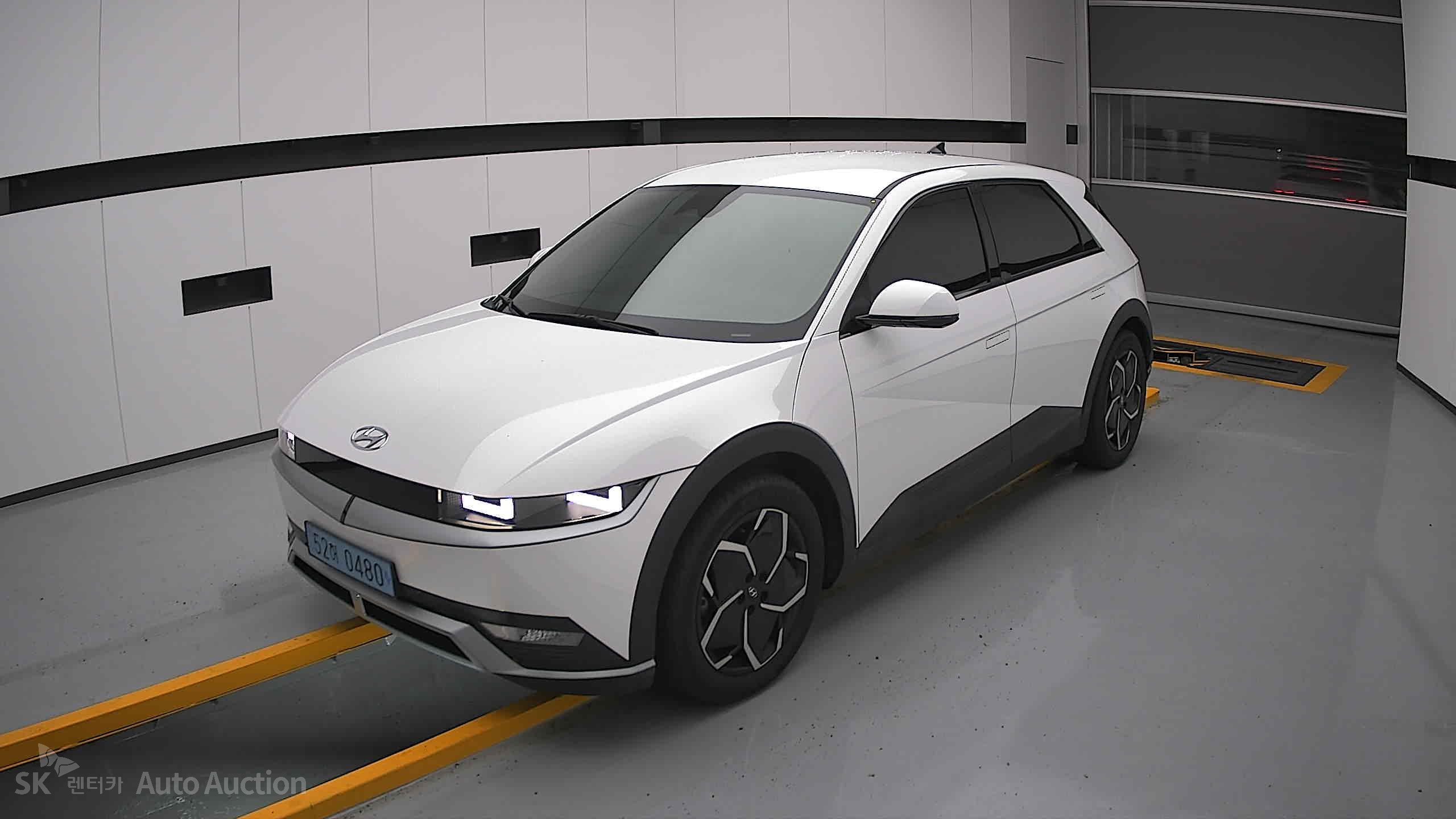 2022 - hyundai ioniq