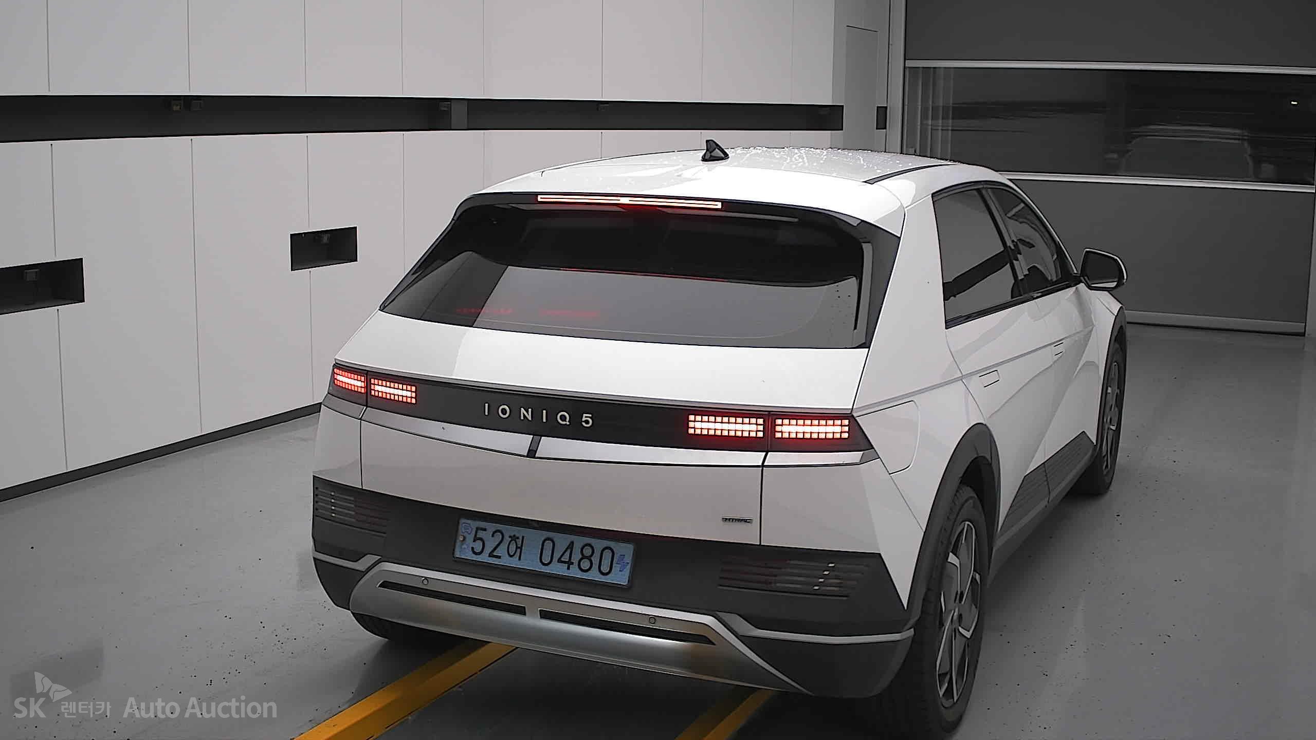 2022 - hyundai ioniq