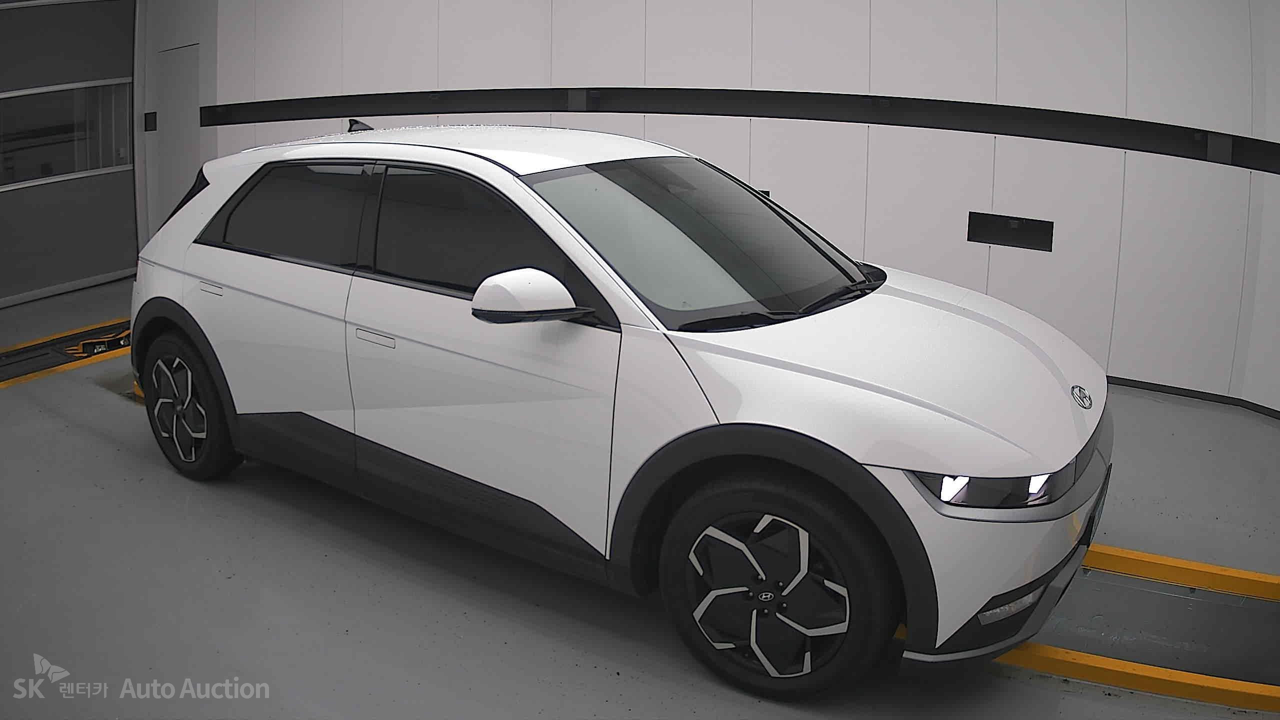 2022 - hyundai ioniq