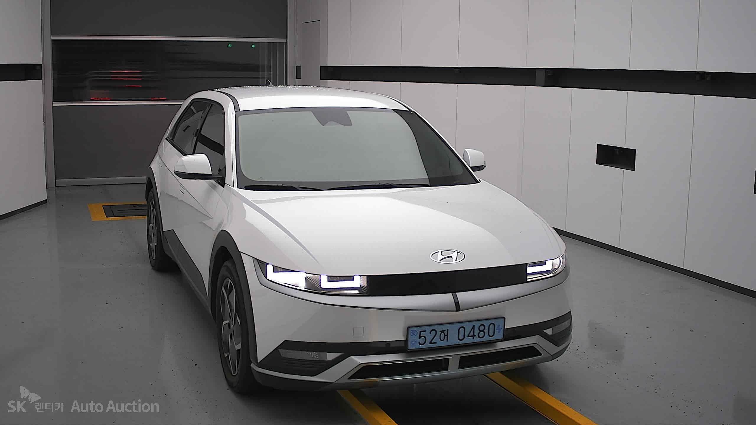 2022 - hyundai ioniq