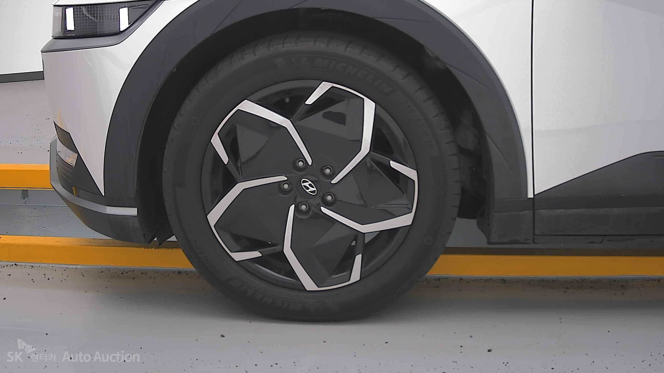 2022 - hyundai ioniq