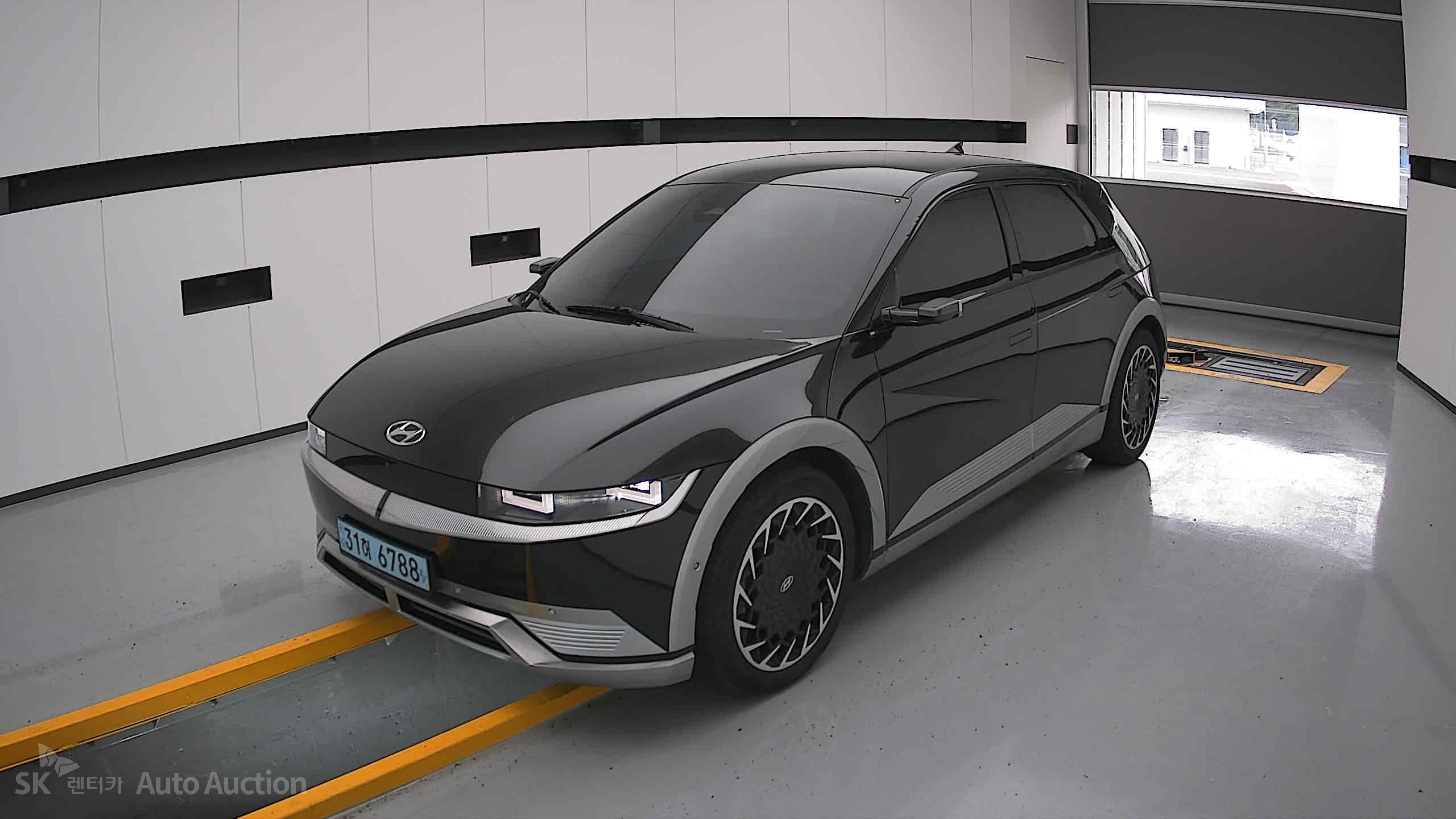 2022 - hyundai ioniq