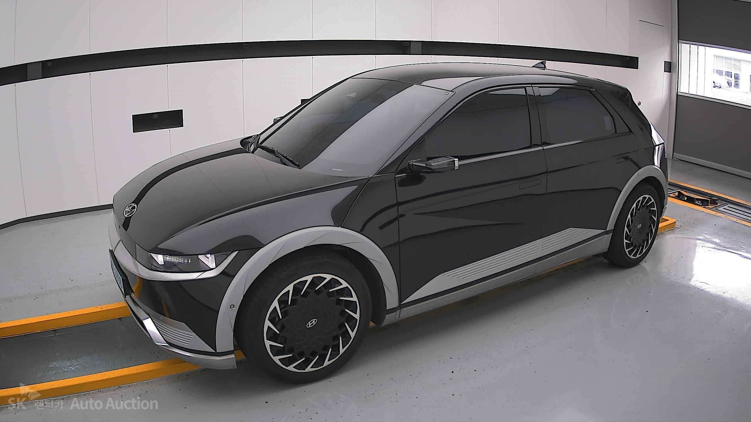 2022 - hyundai ioniq