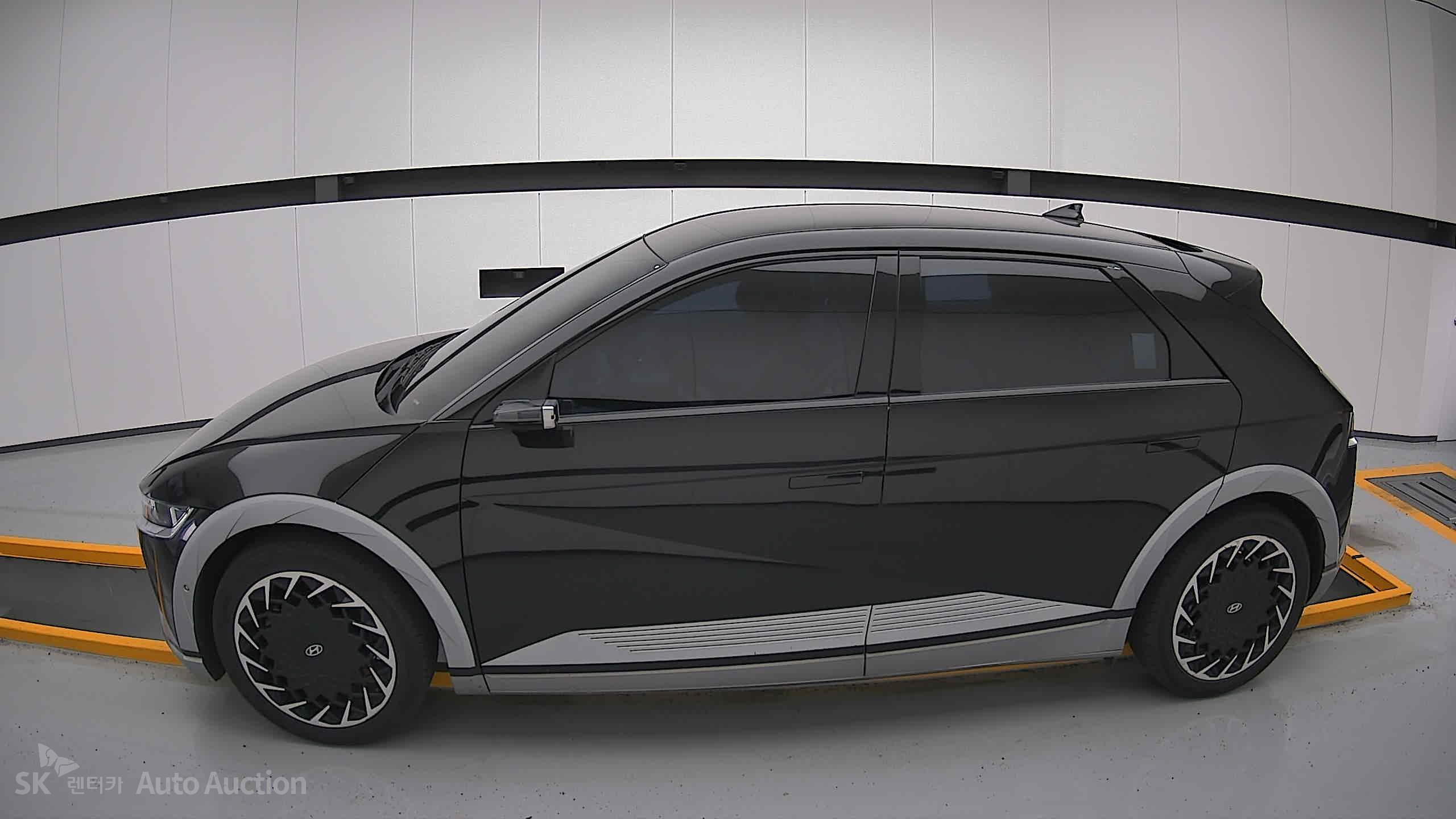 2022 - hyundai ioniq