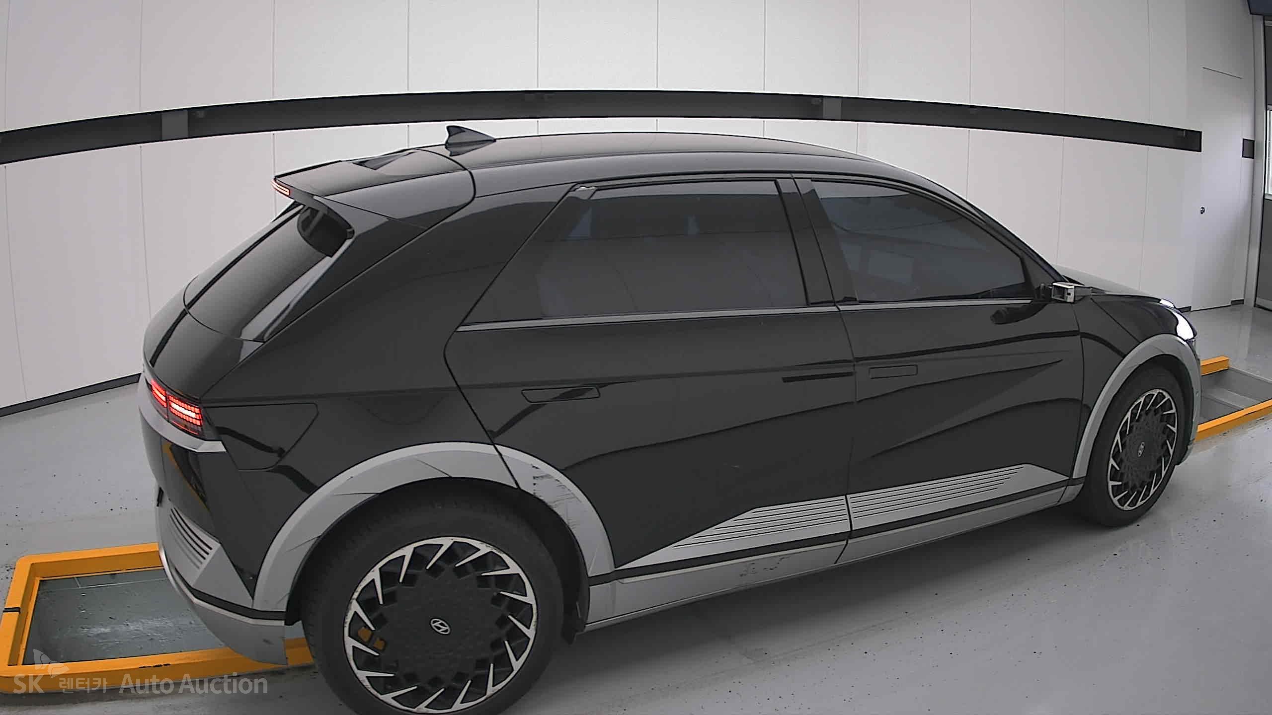 2022 - hyundai ioniq