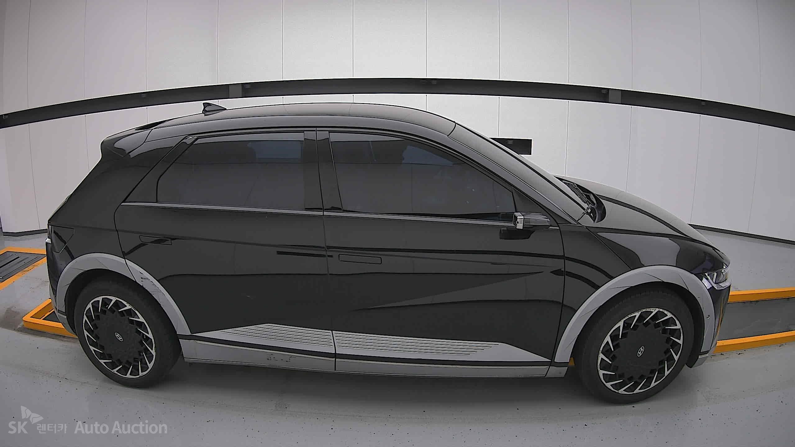 2022 - hyundai ioniq