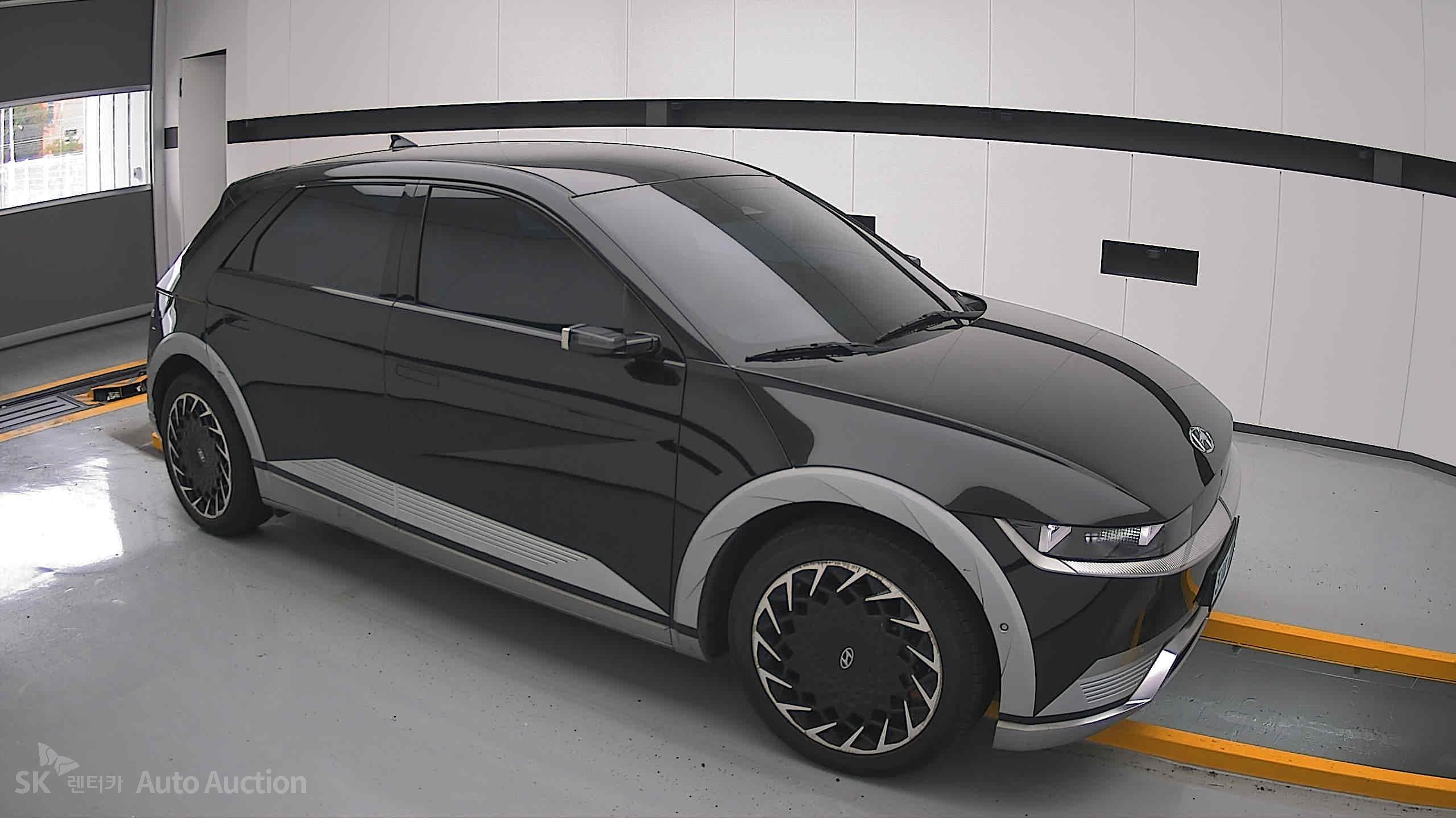 2022 - hyundai ioniq