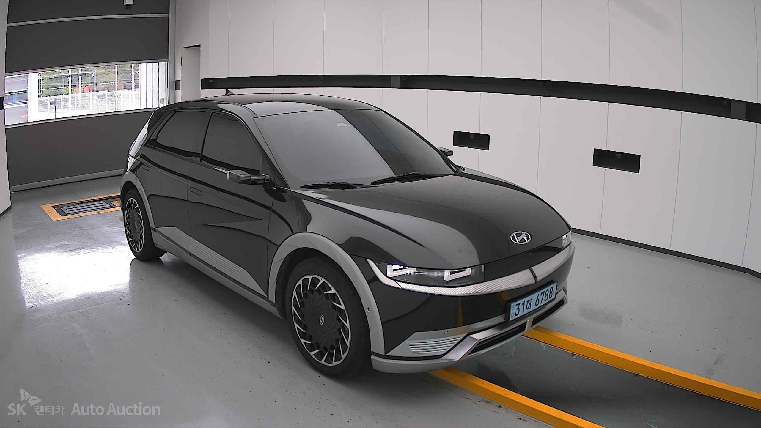 2022 - hyundai ioniq