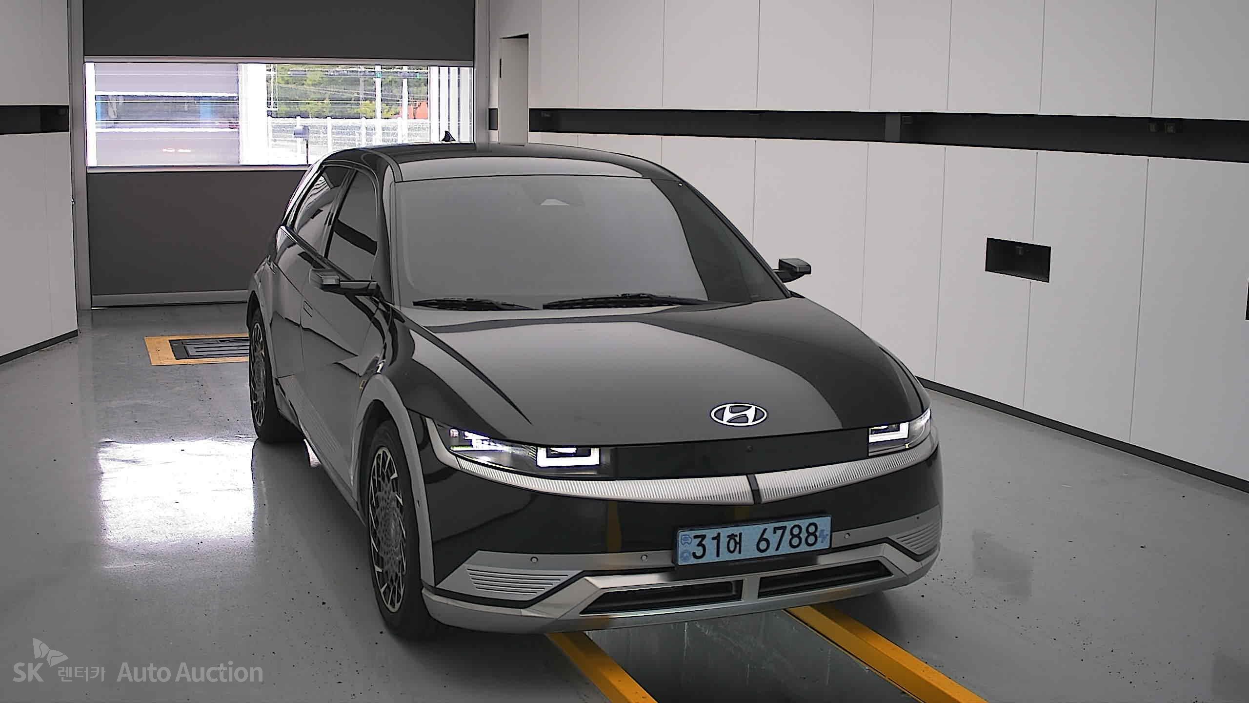 2022 - hyundai ioniq