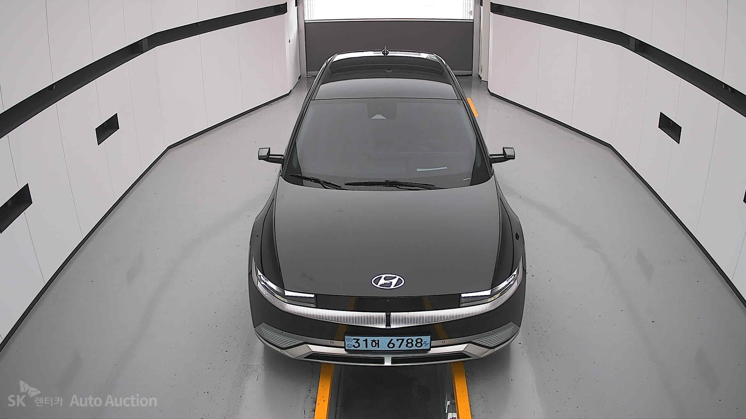 2022 - hyundai ioniq