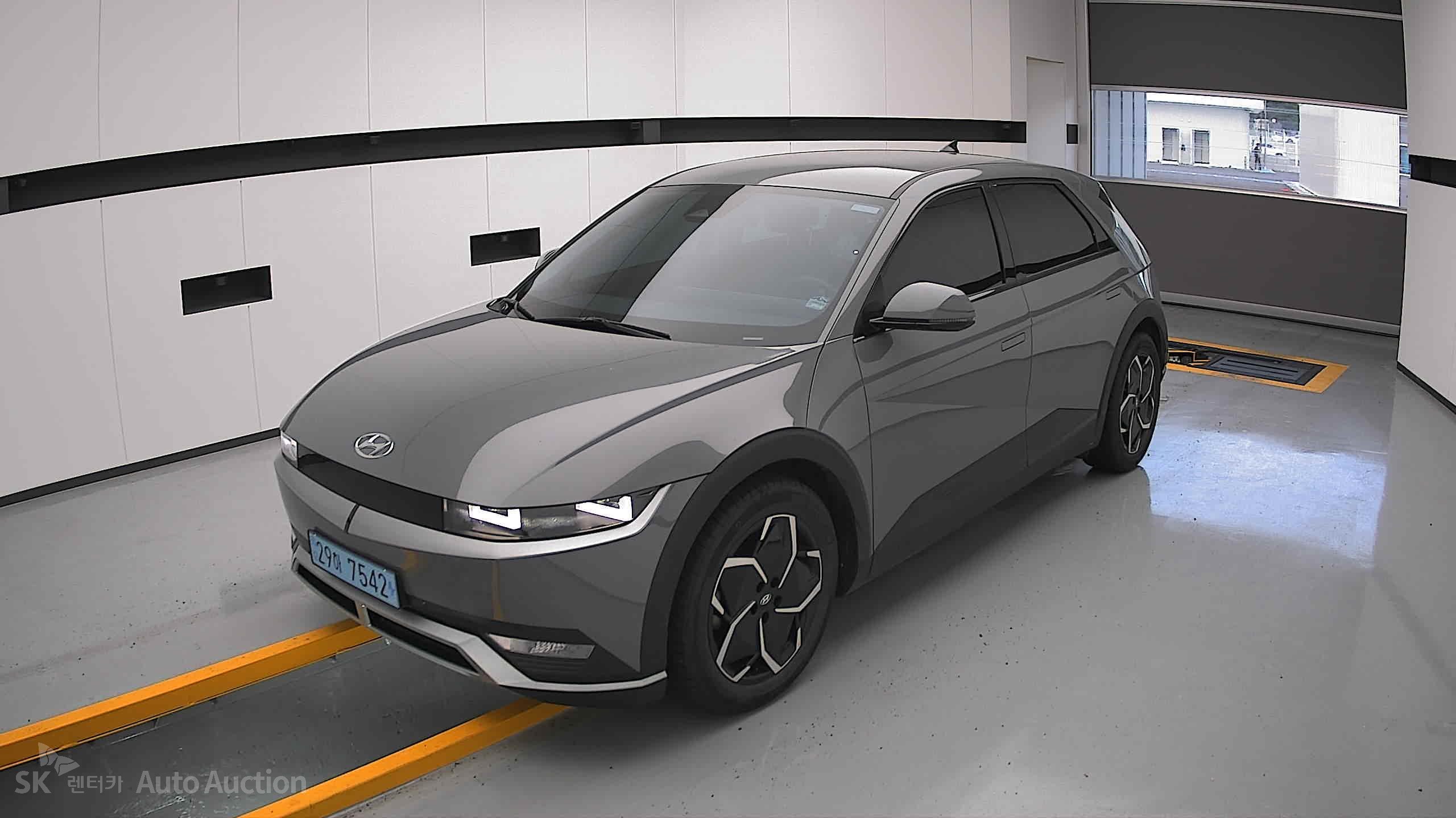 2023 - hyundai ioniq