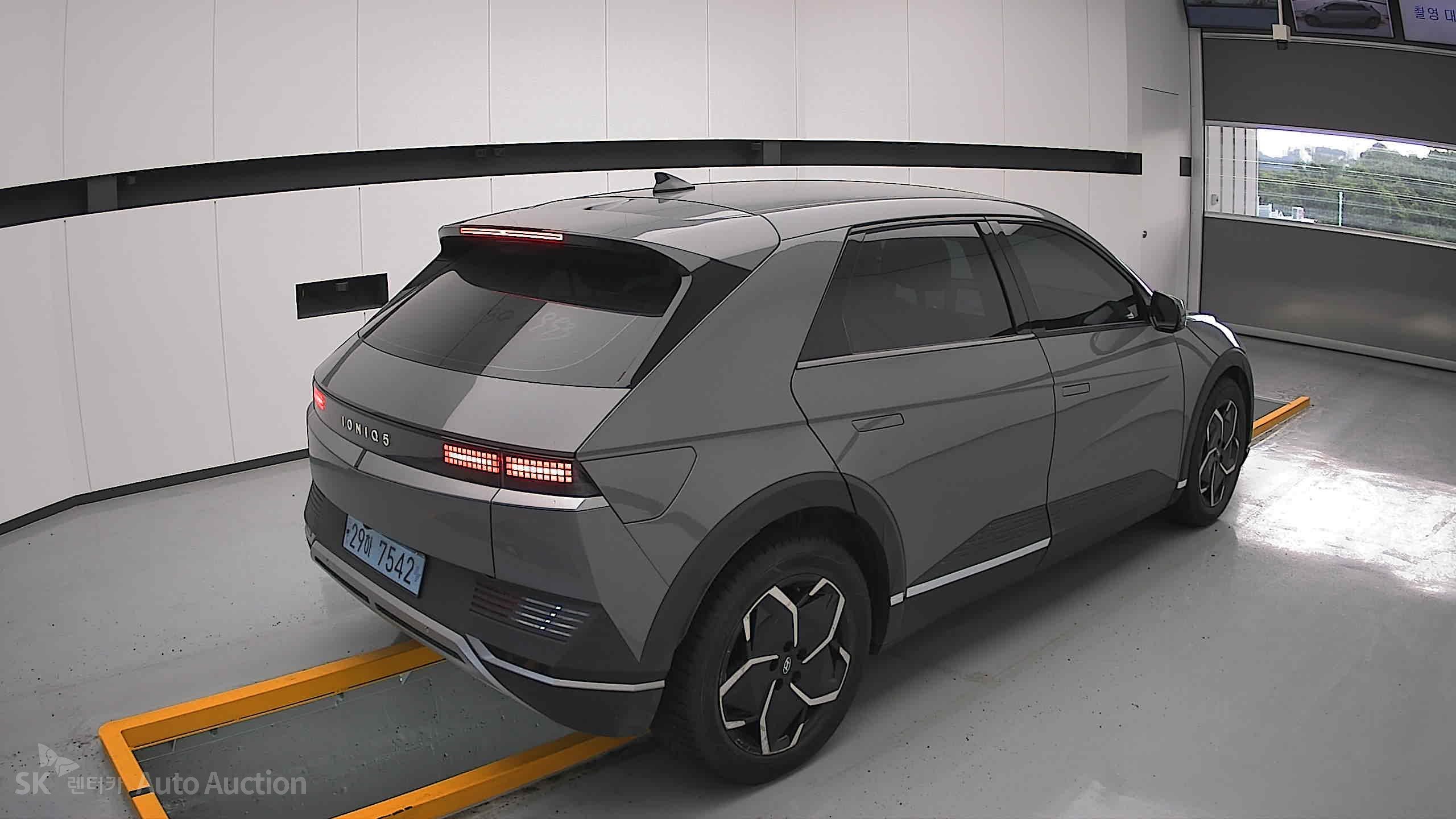 2023 - hyundai ioniq