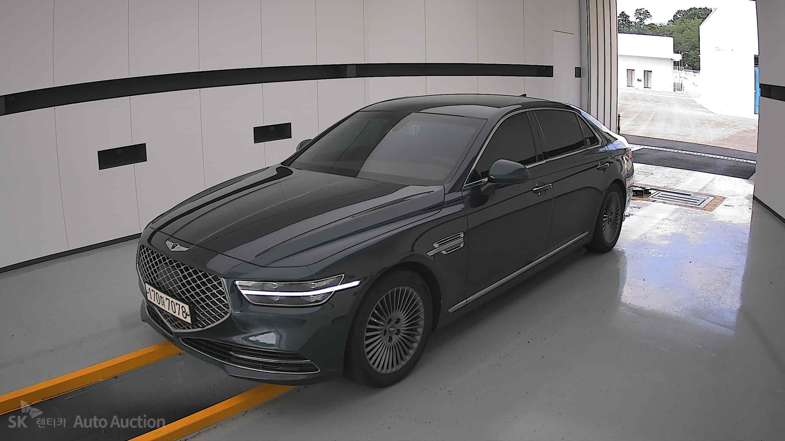 2021 - genesis g90