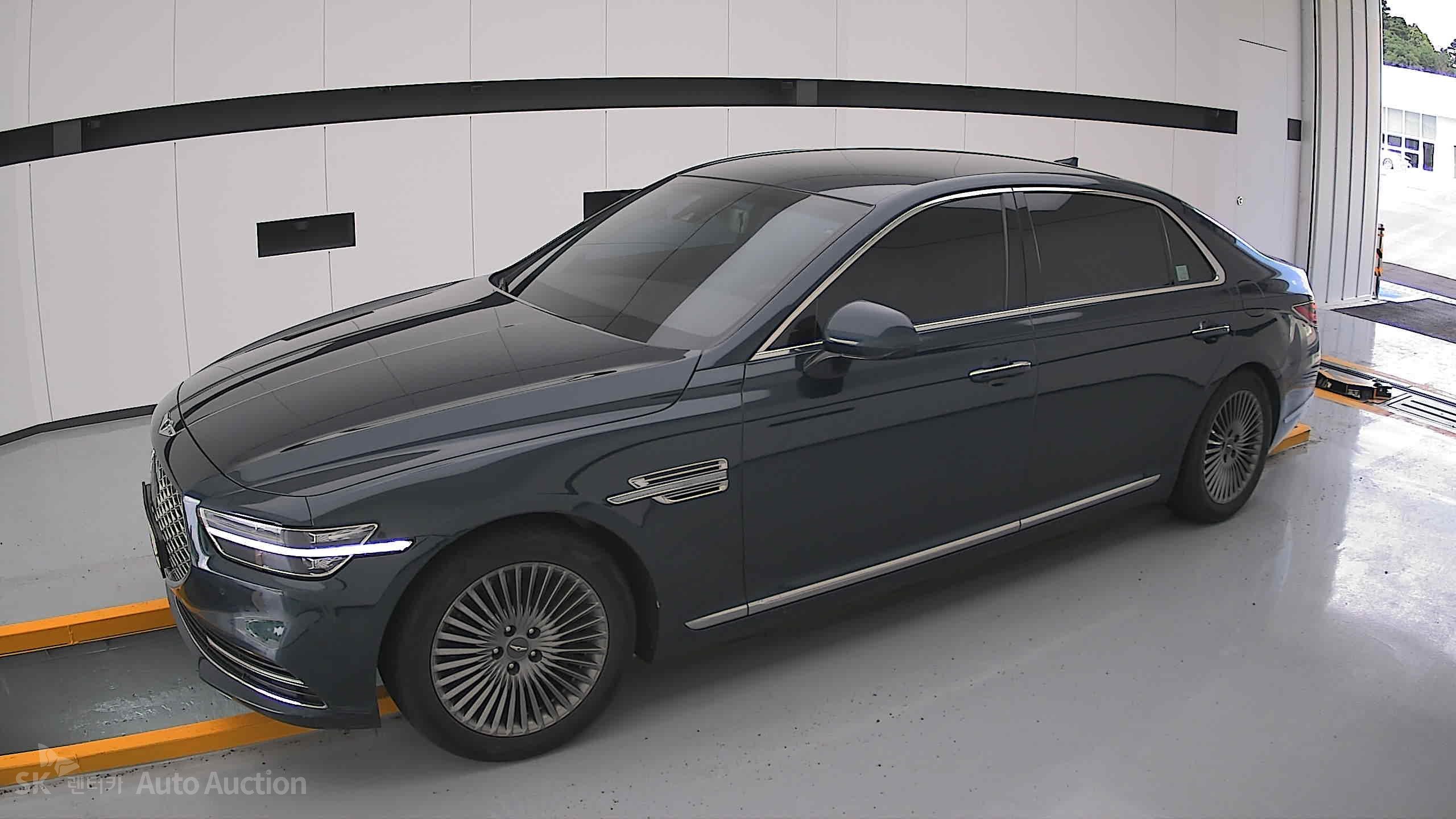 2021 - genesis g90