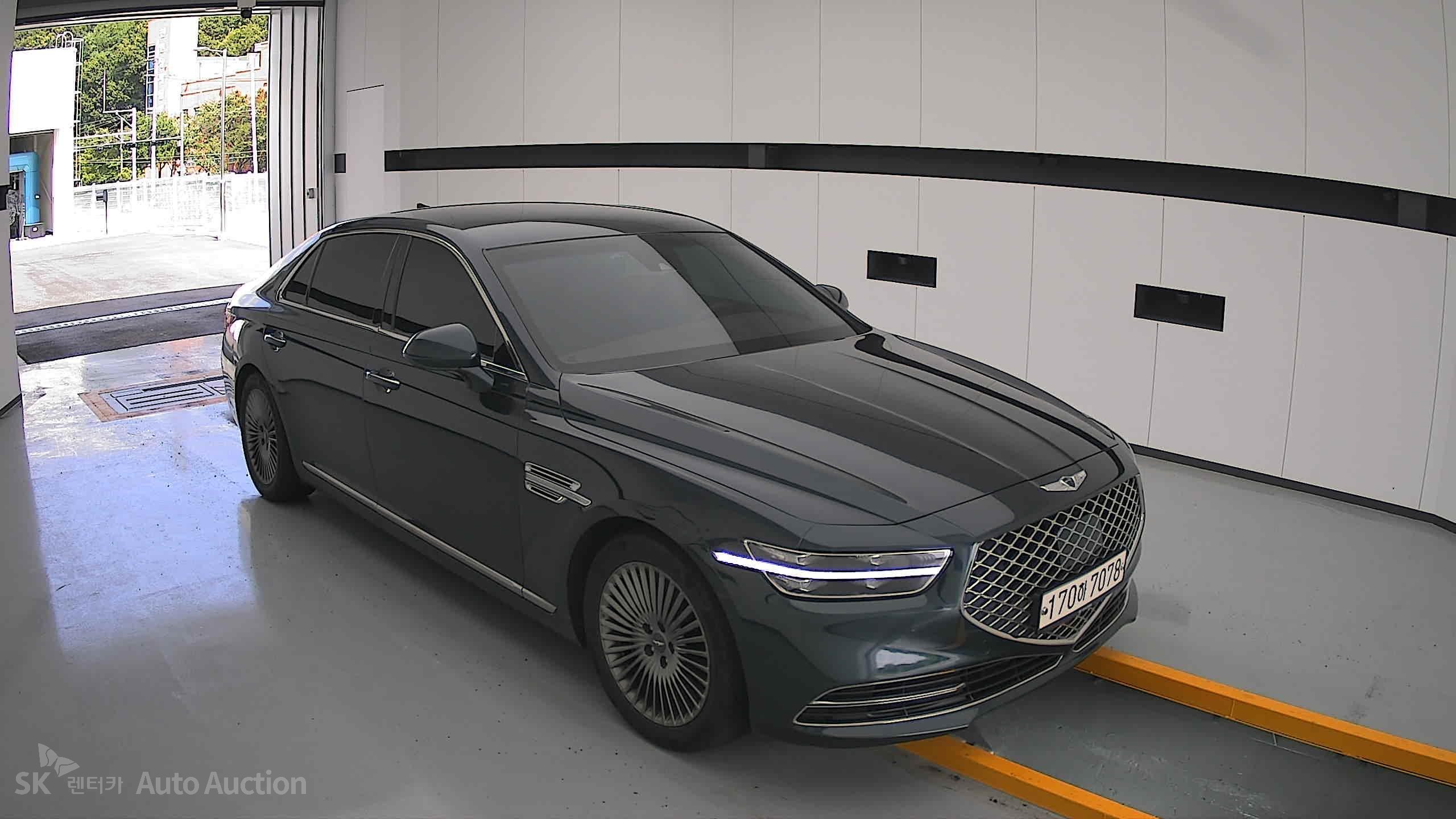 2021 - genesis g90