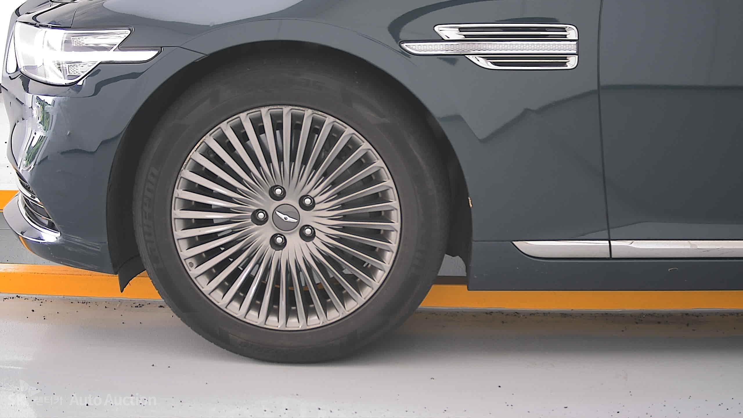 2021 - genesis g90
