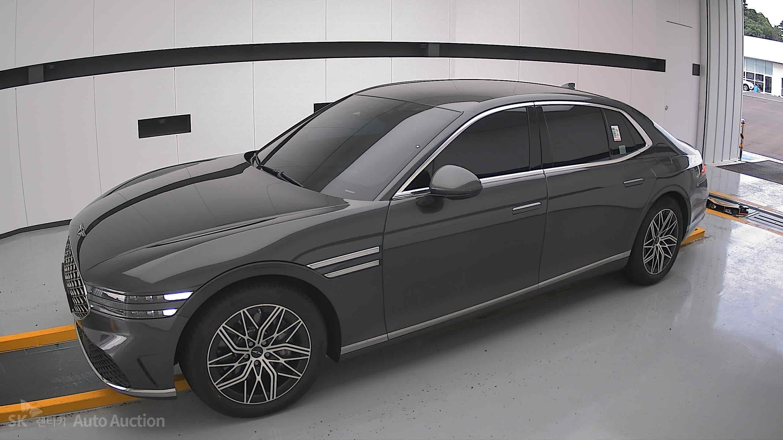 2023 - genesis g90