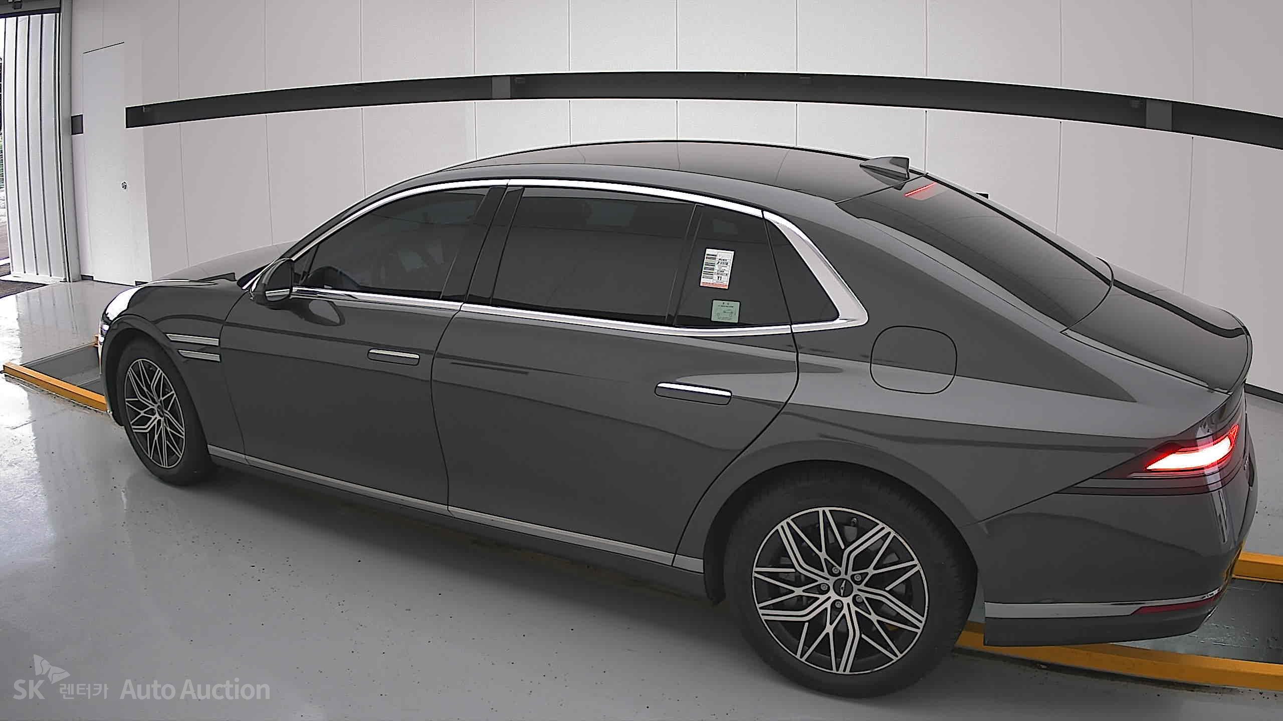 2023 - genesis g90