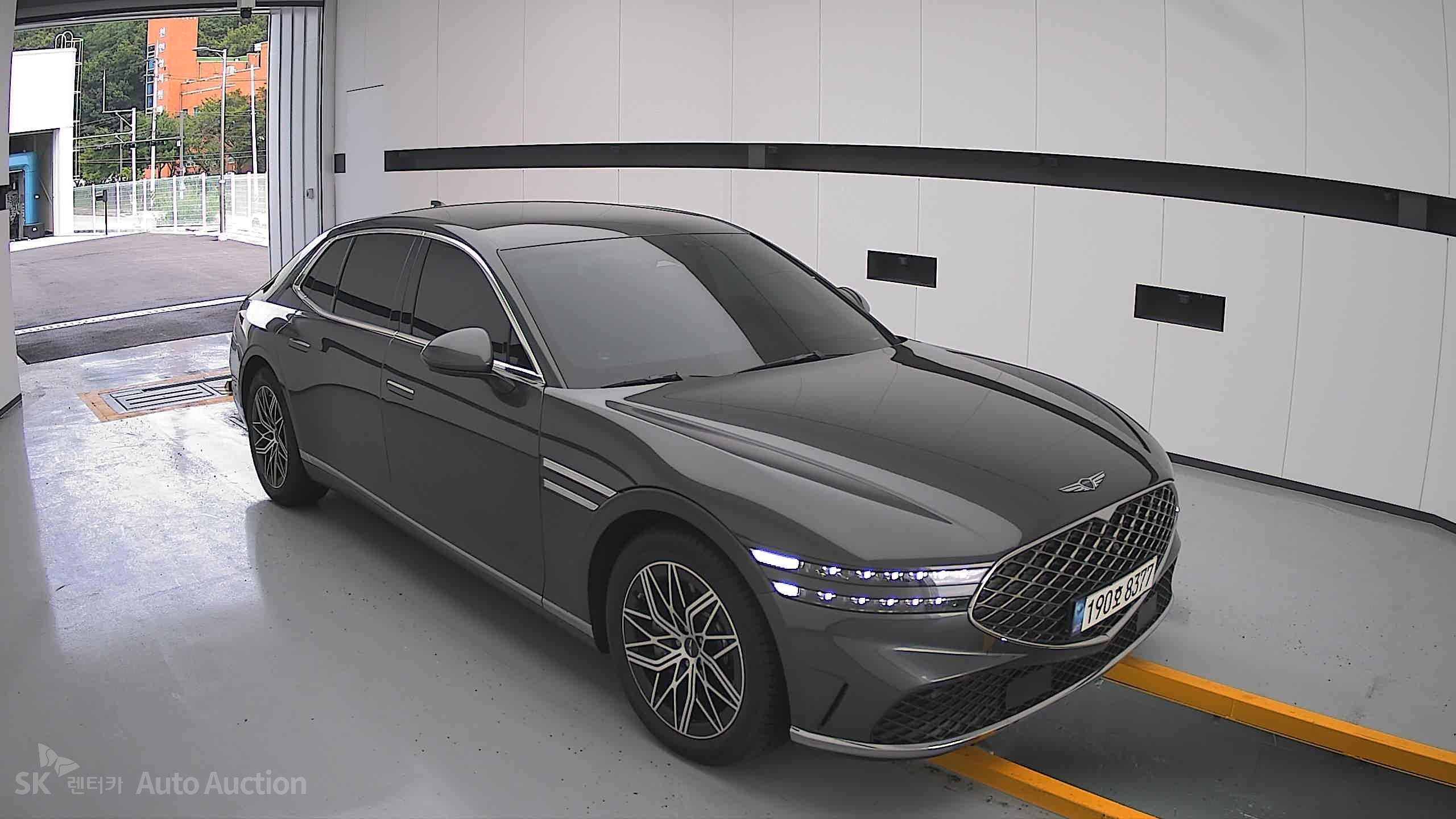 2023 - genesis g90