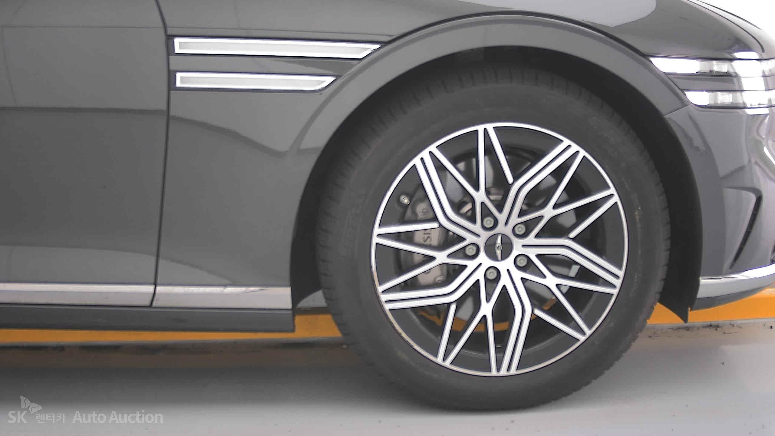 2023 - genesis g90