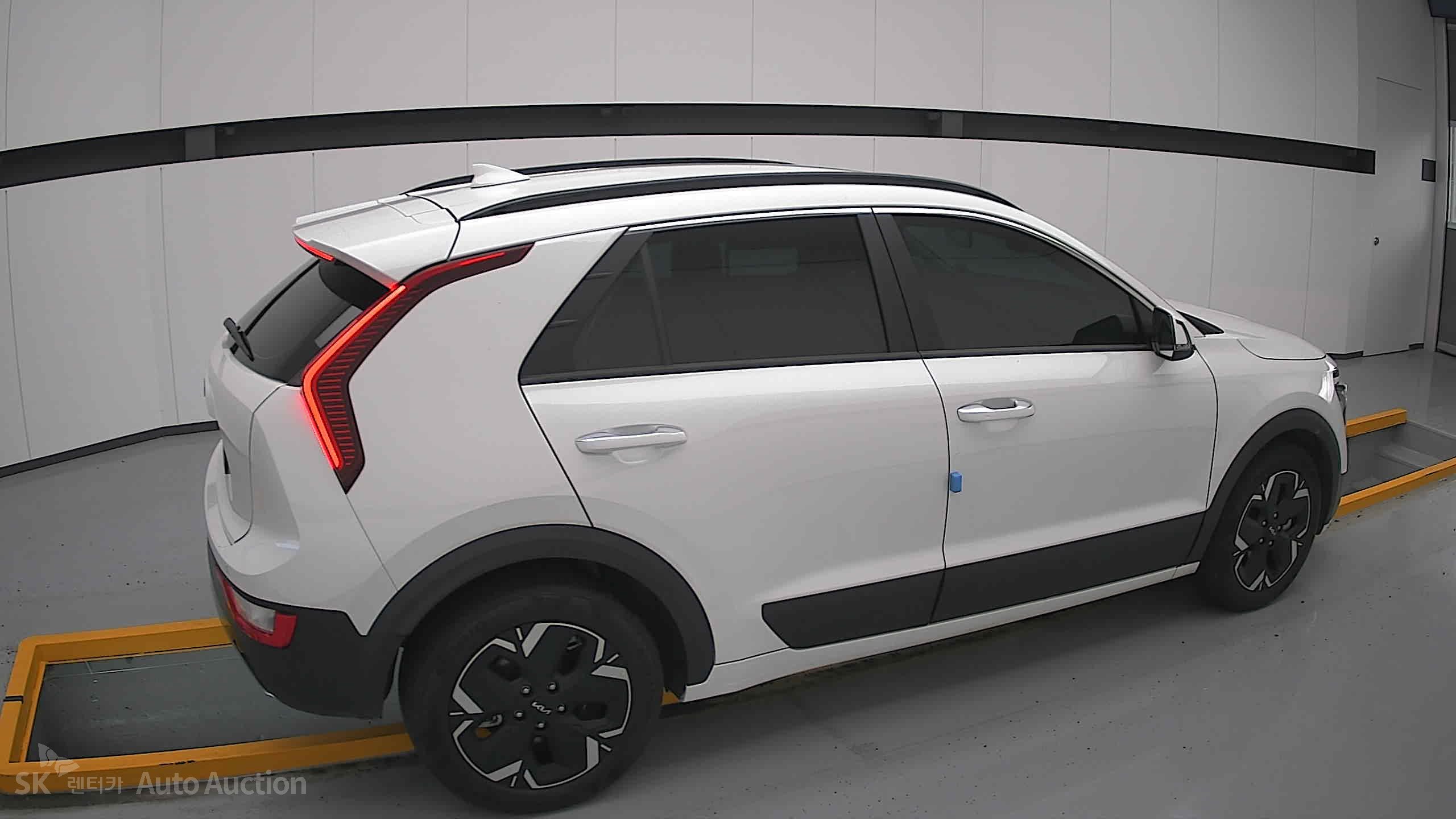 2023 - kia niro ev