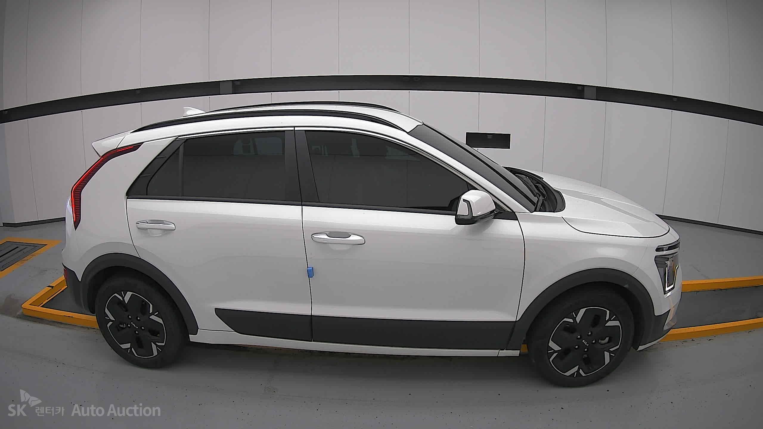 2023 - kia niro ev