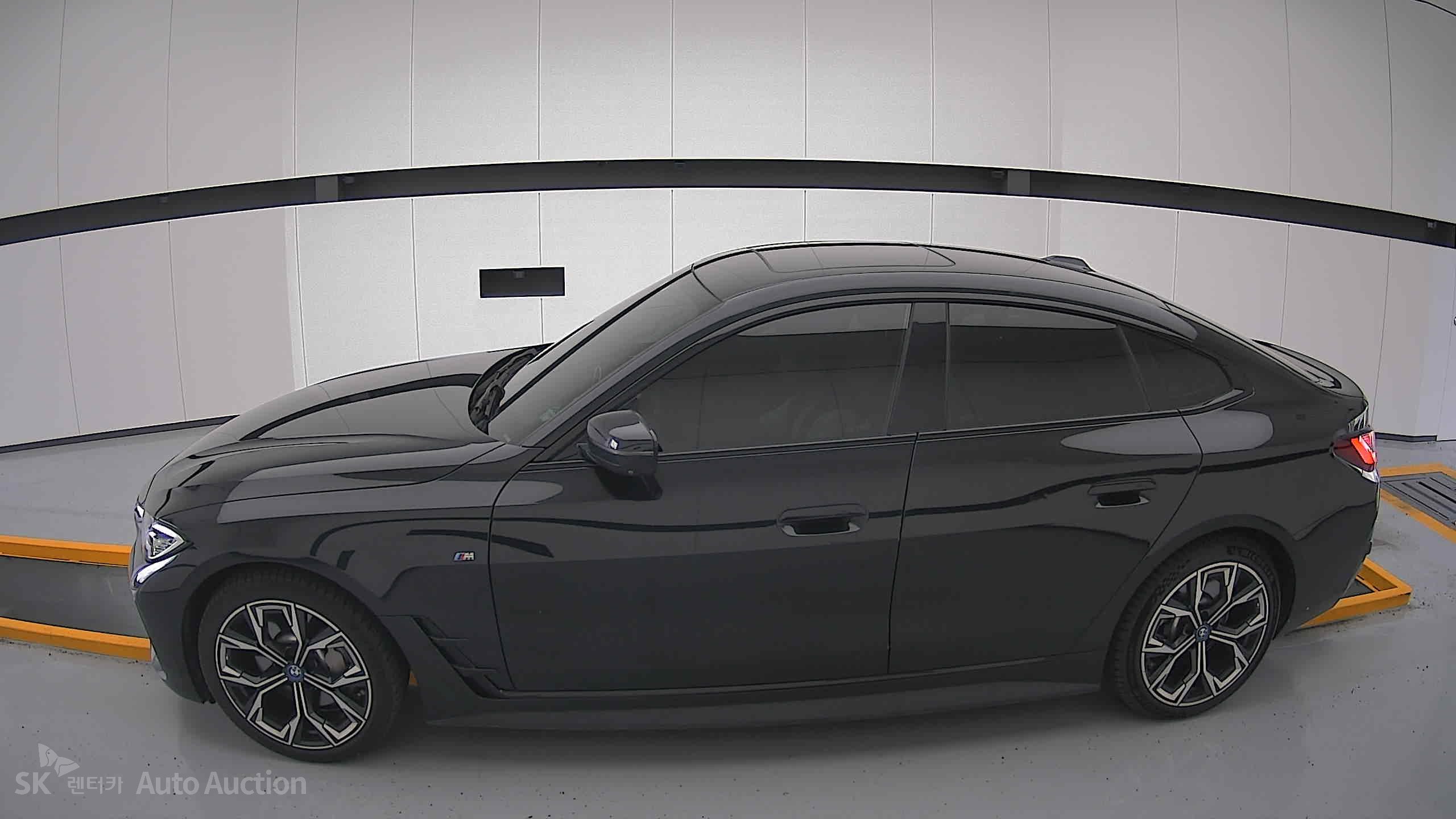 2022 - bmw i4 edrive40