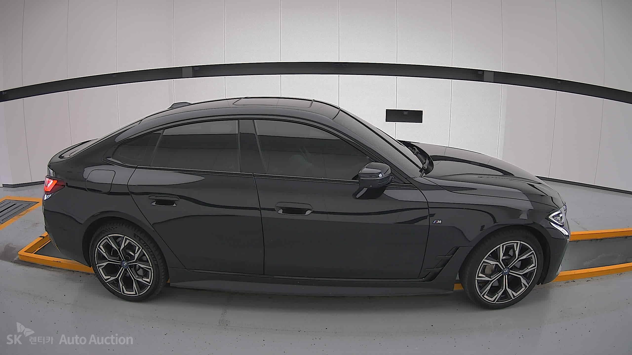 2022 - bmw i4 edrive40