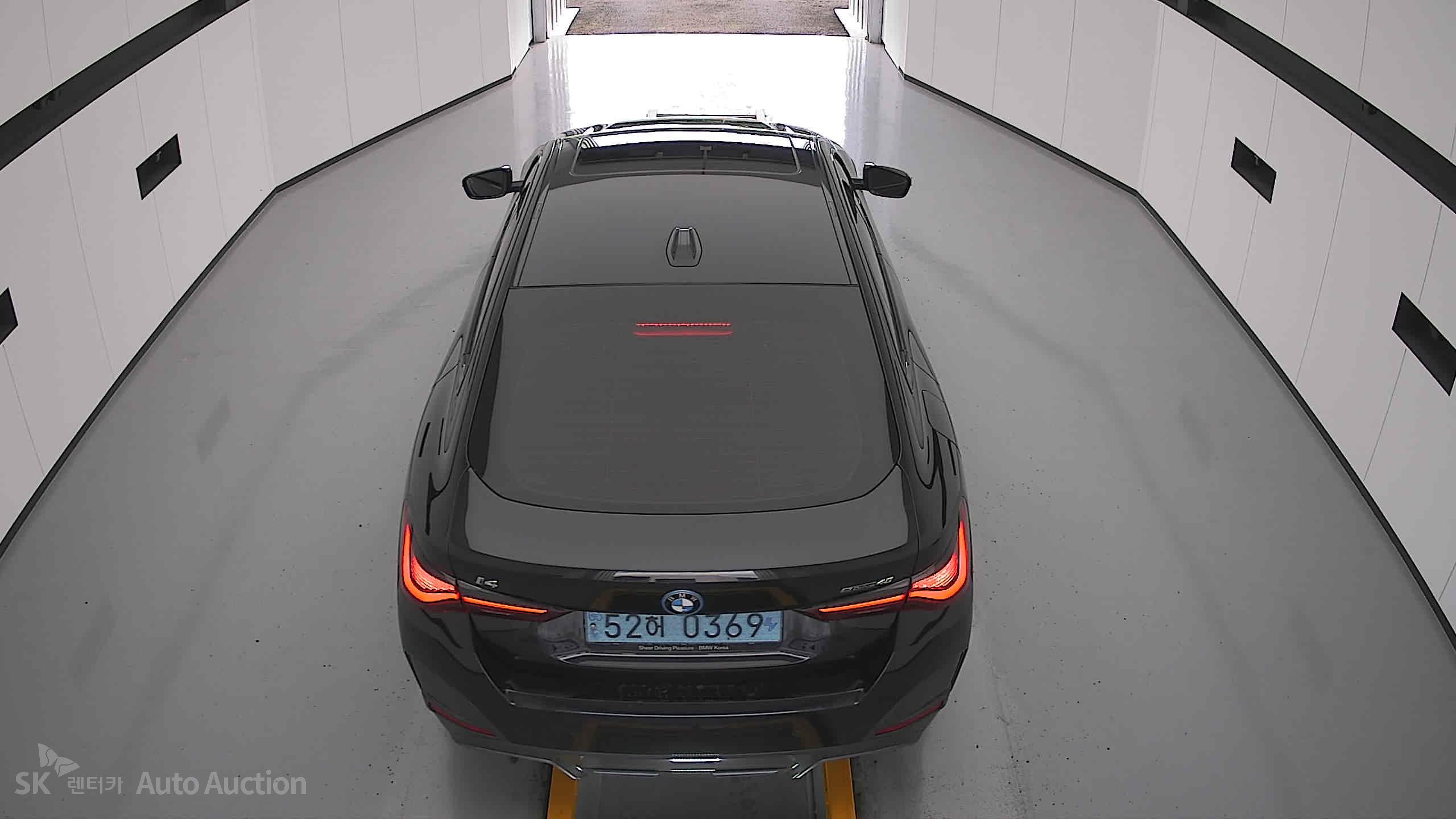 2022 - bmw i4 edrive40
