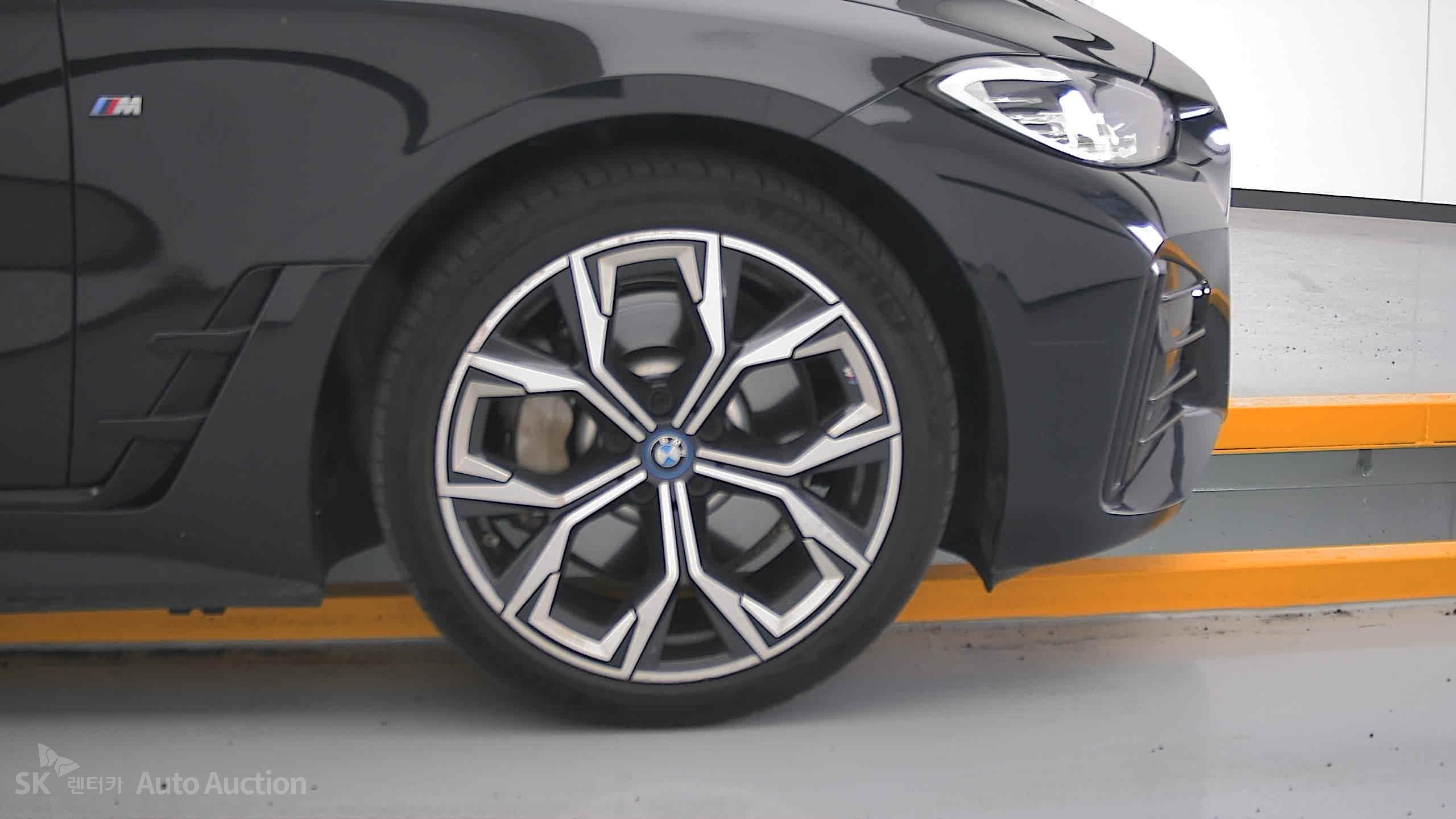 2022 - bmw i4 edrive40