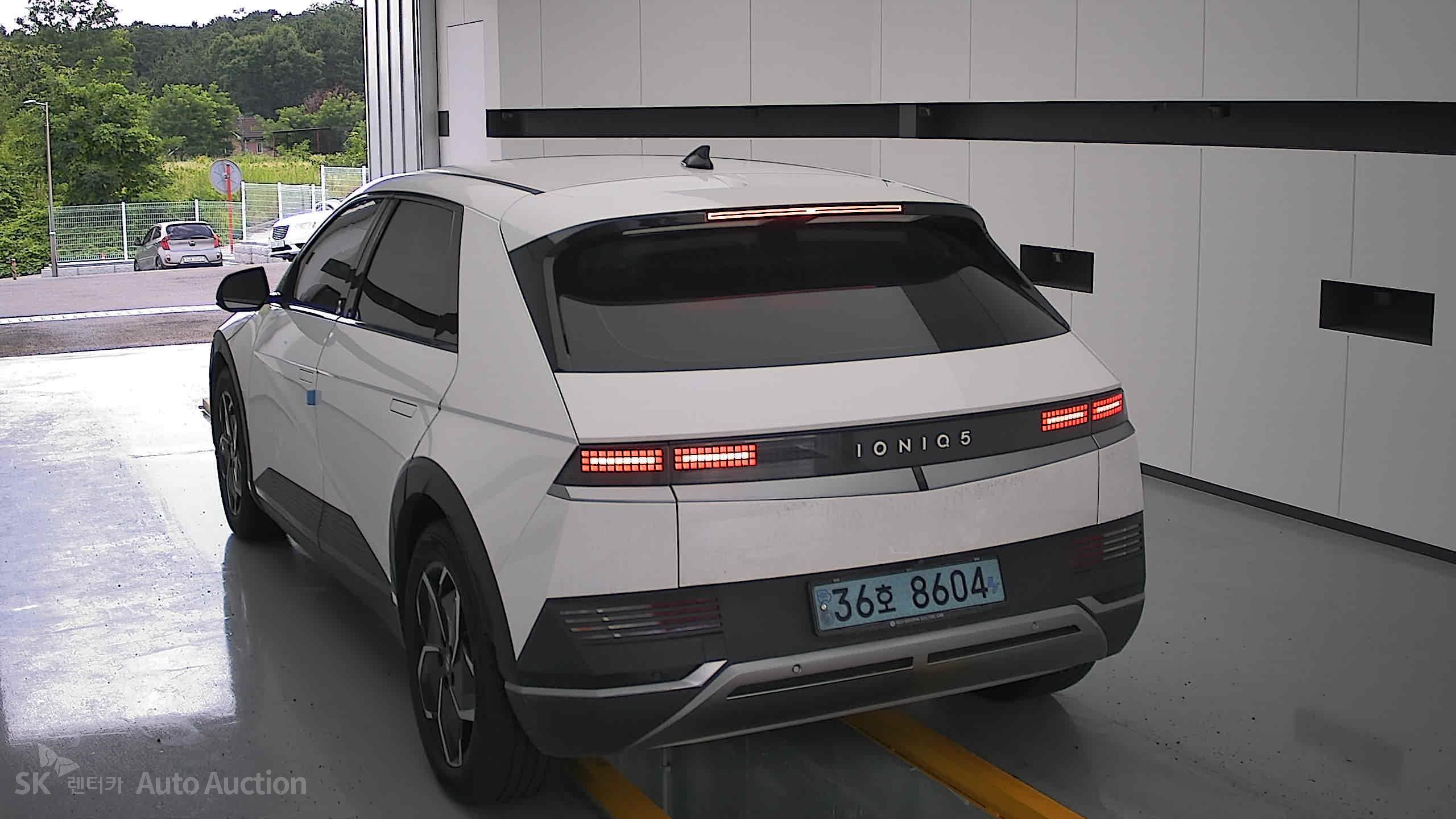 2022 - hyundai ioniq