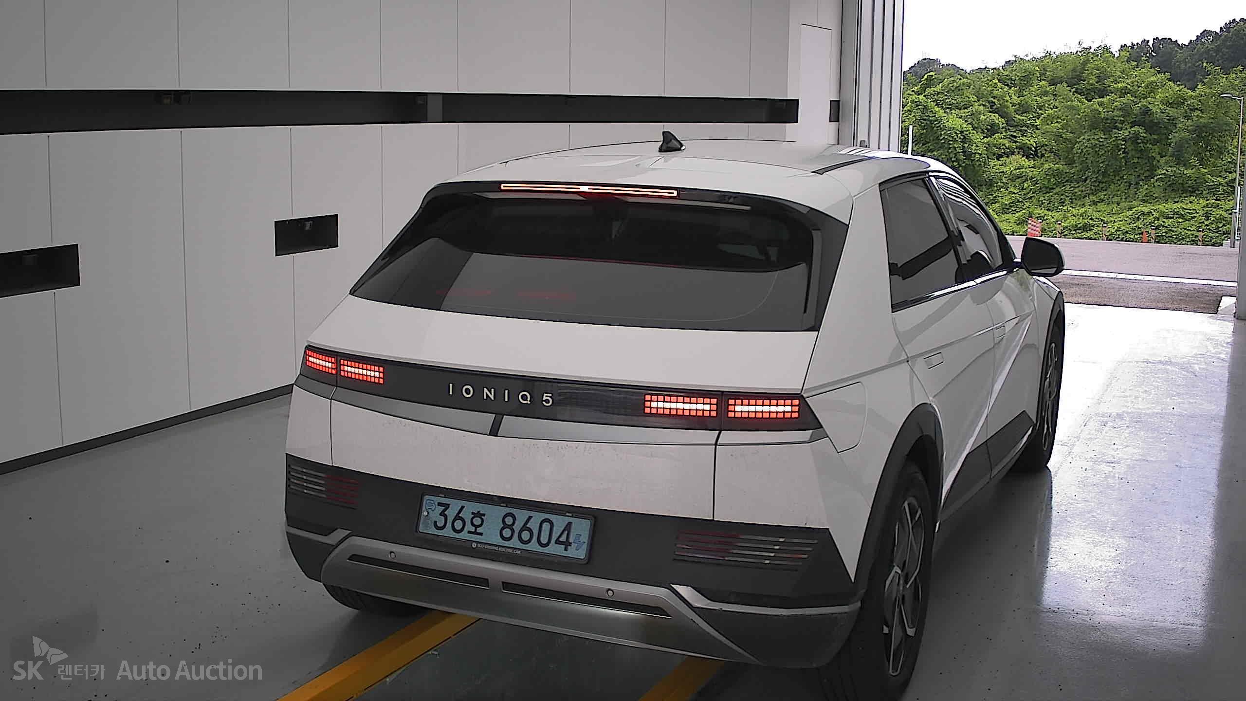 2022 - hyundai ioniq