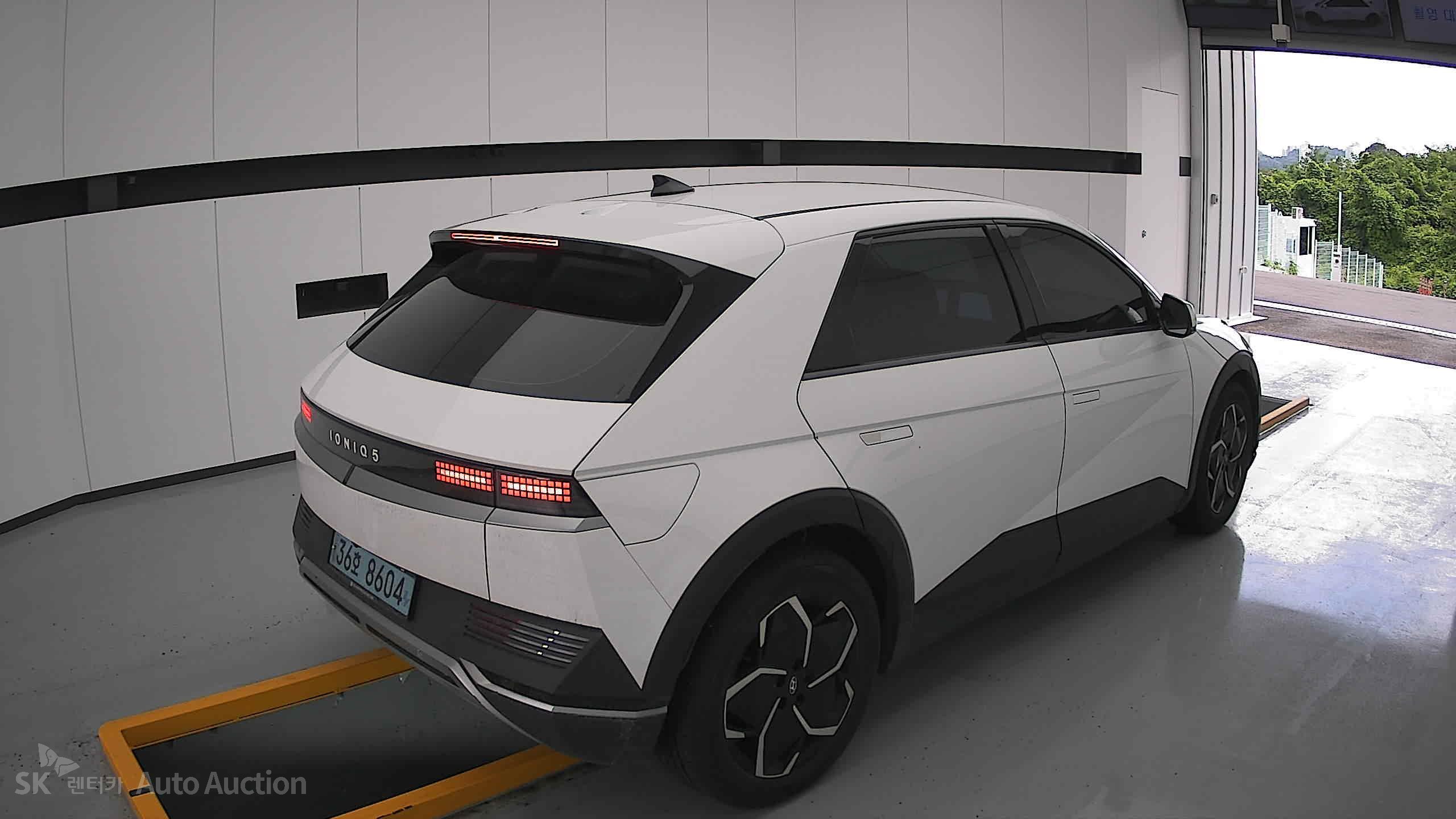 2022 - hyundai ioniq