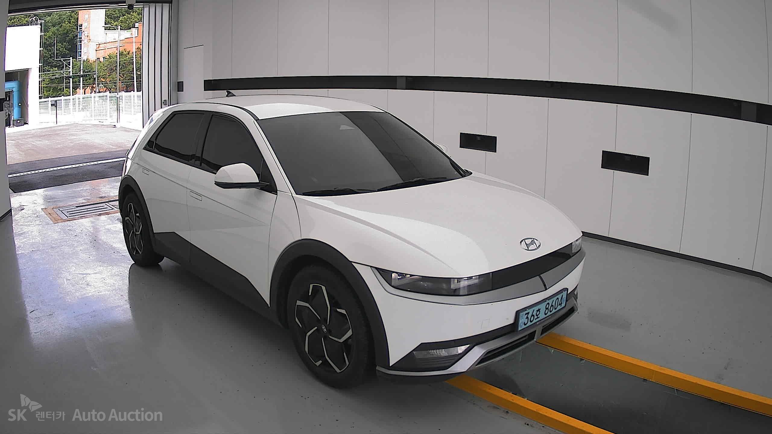 2022 - hyundai ioniq