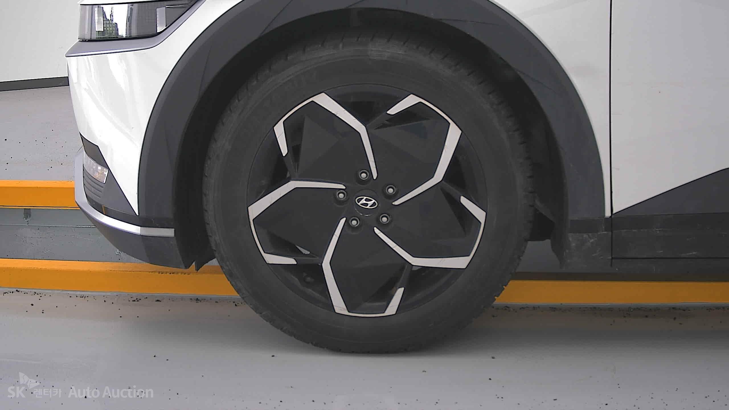 2022 - hyundai ioniq