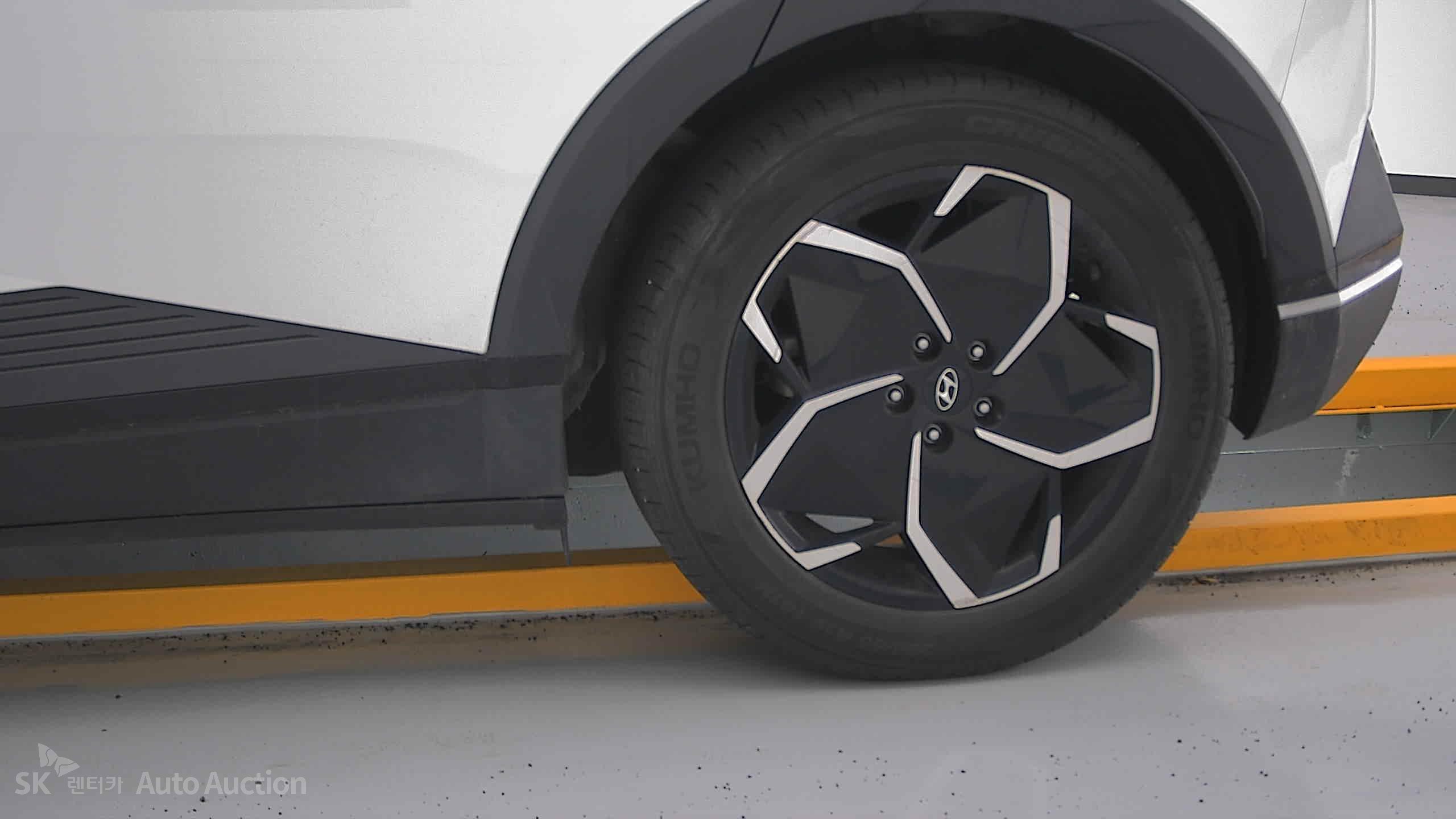2022 - hyundai ioniq