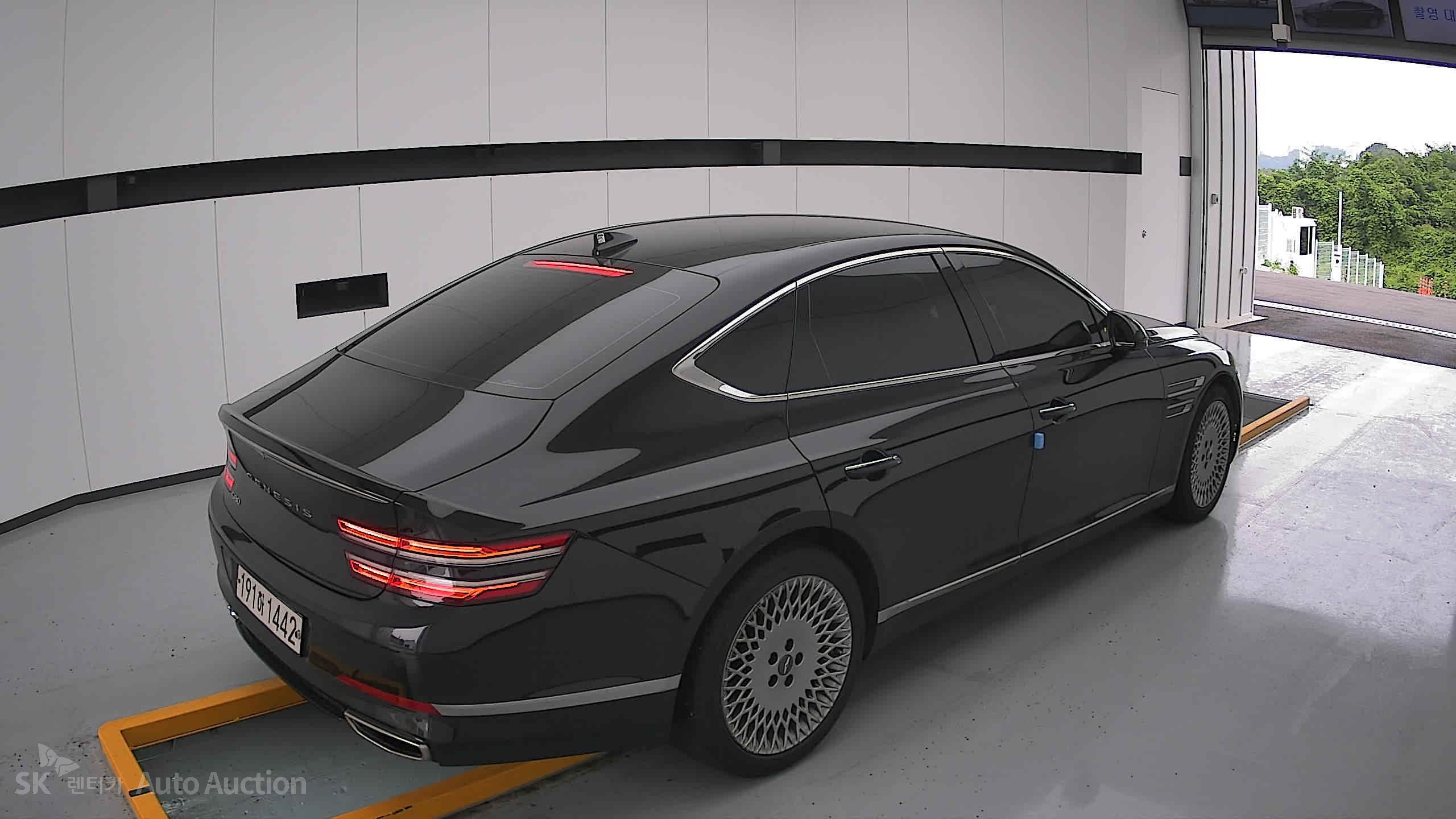 2022 - genesis g80