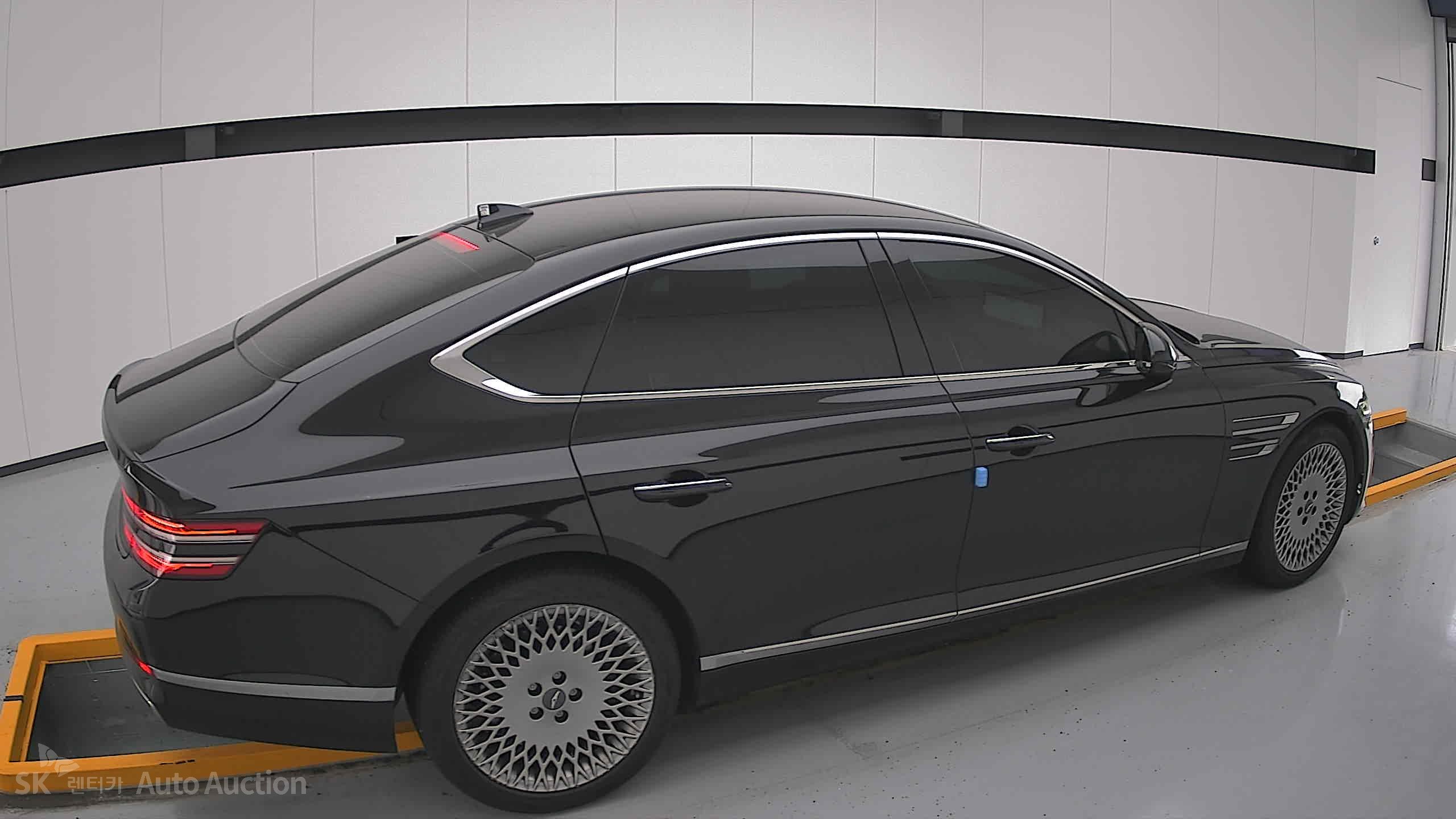 2022 - genesis g80