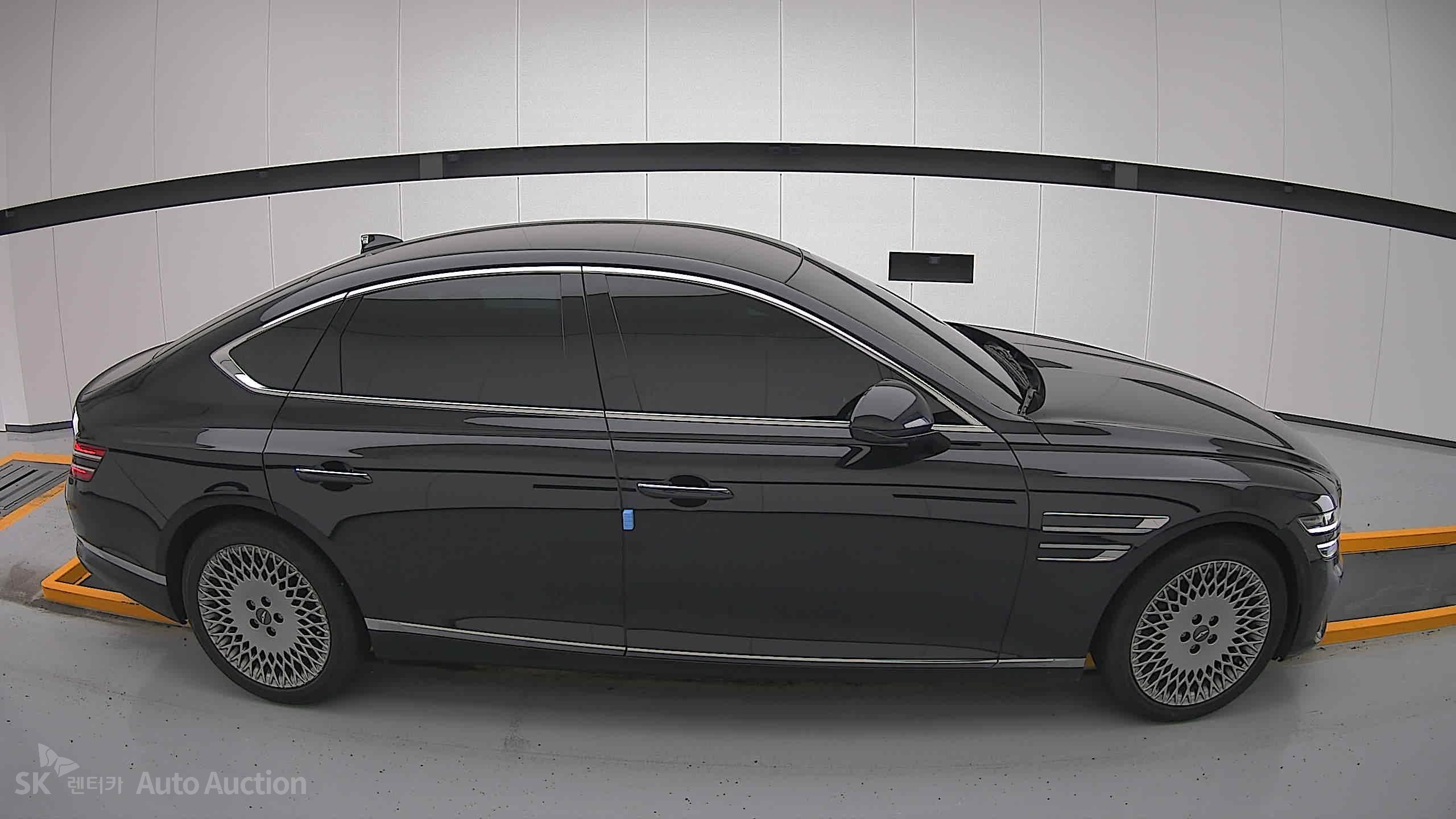 2022 - genesis g80
